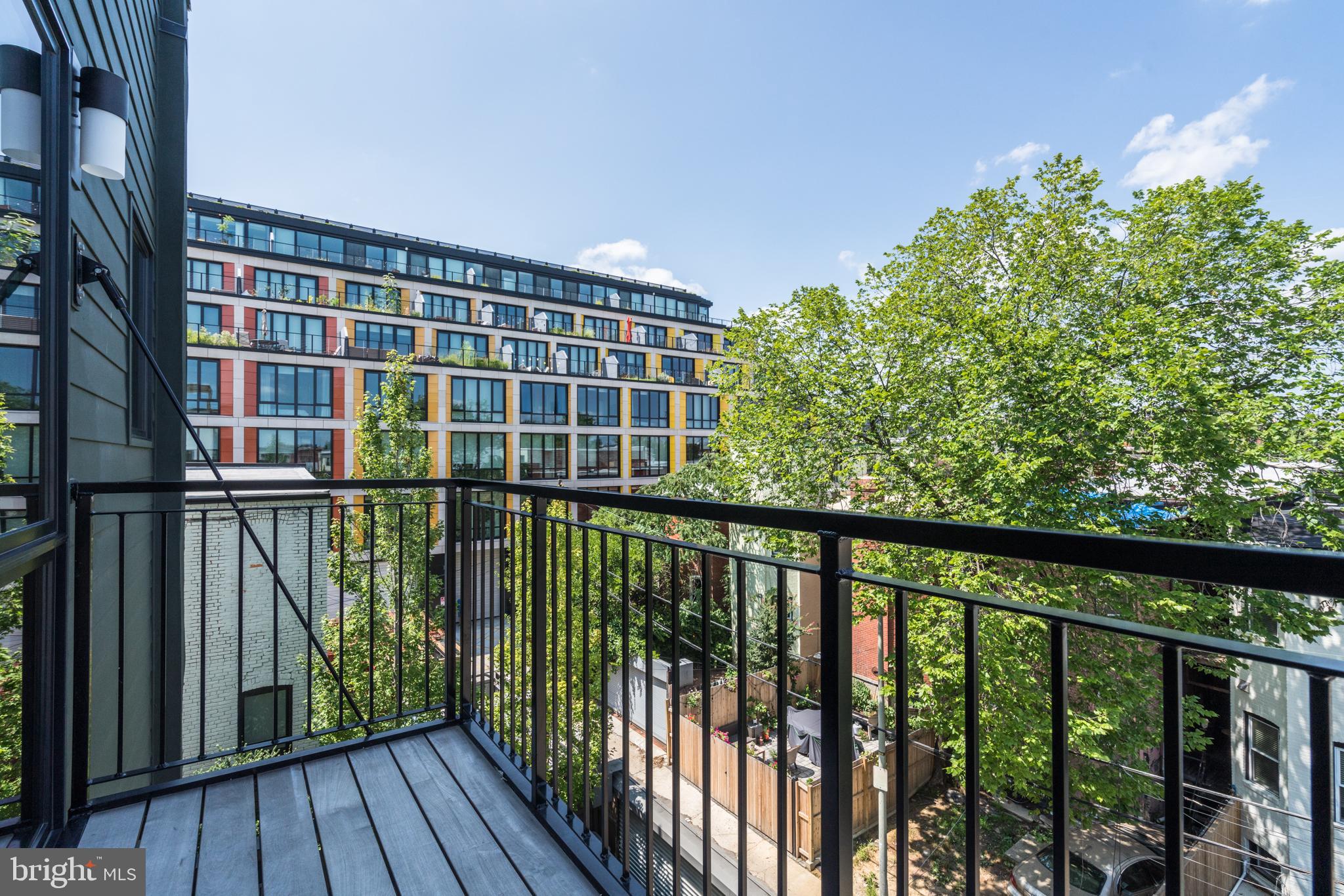 LOGAN CIRCLE - Residential