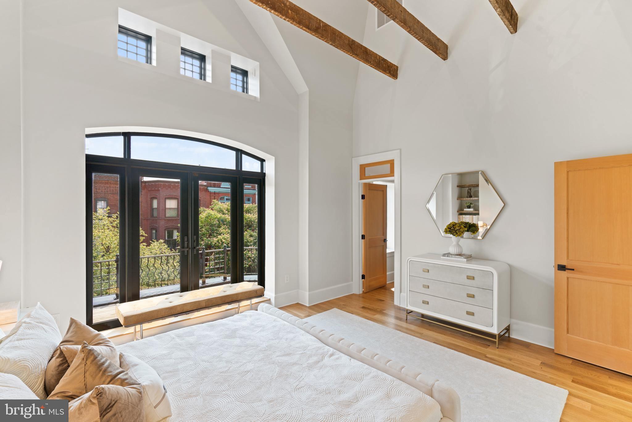 LOGAN CIRCLE - Residential