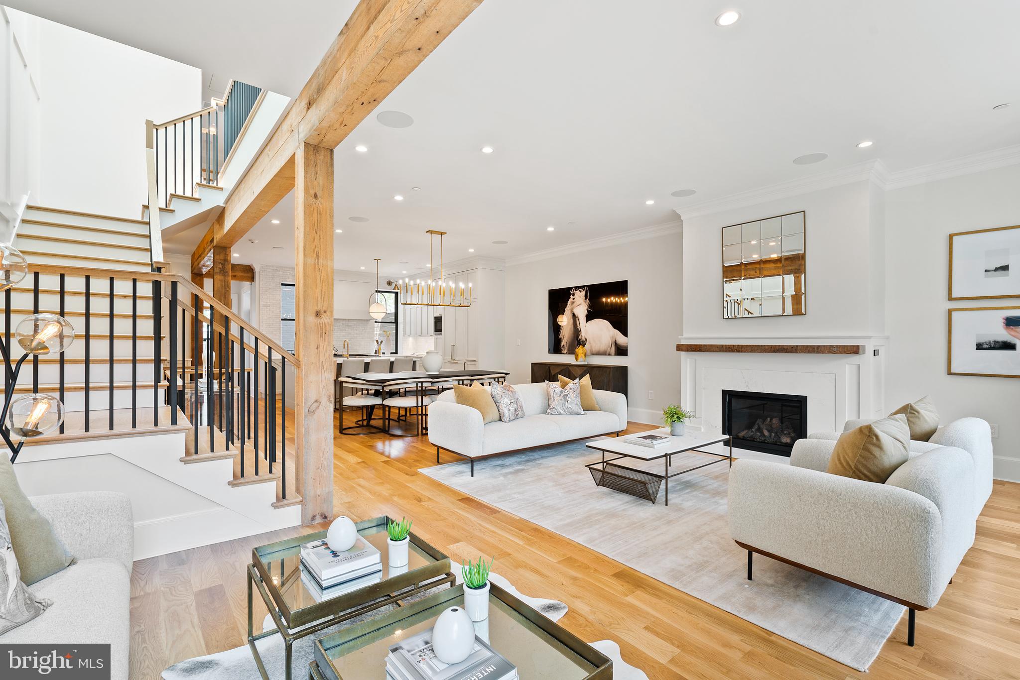 LOGAN CIRCLE - Residential