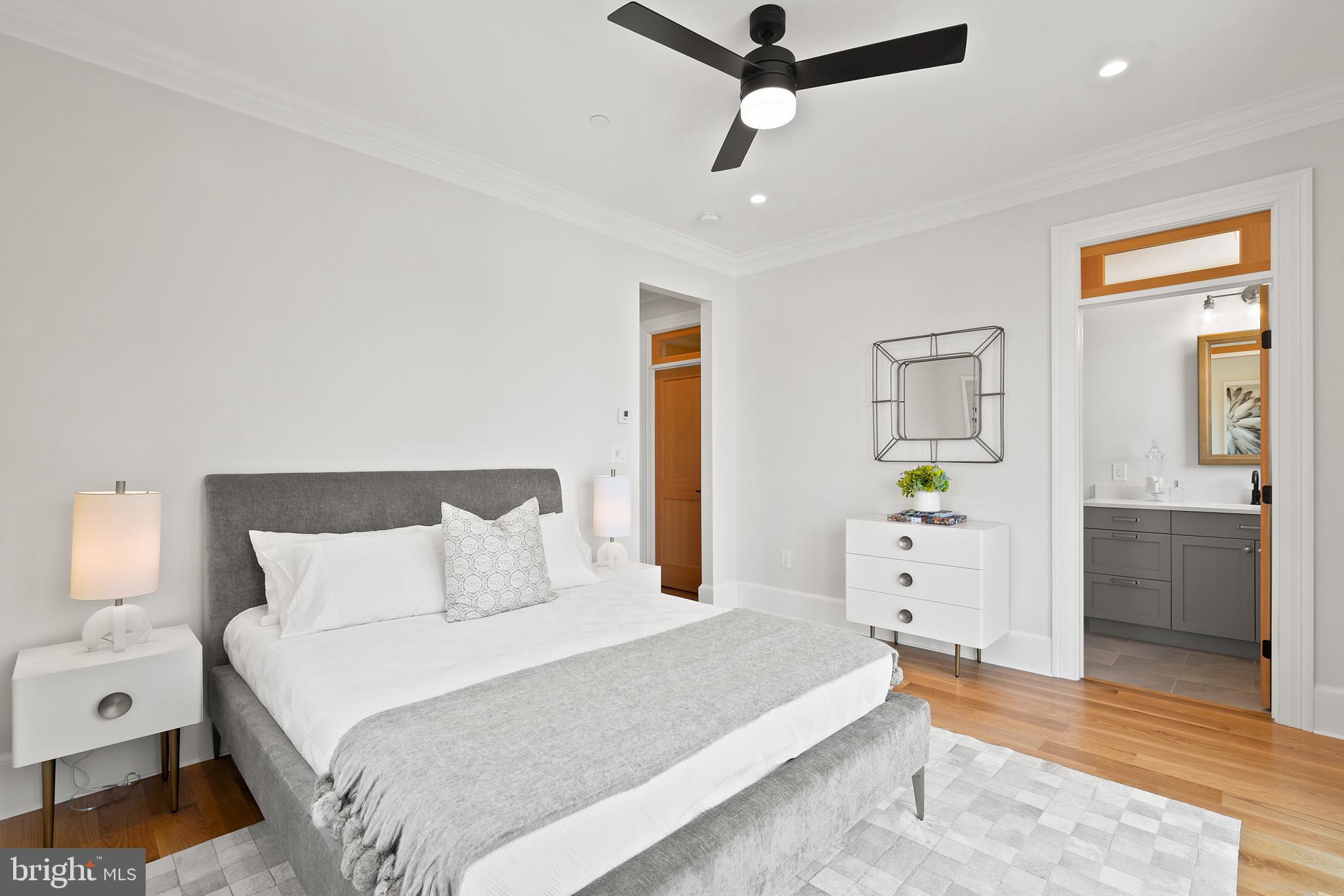 LOGAN CIRCLE - Residential