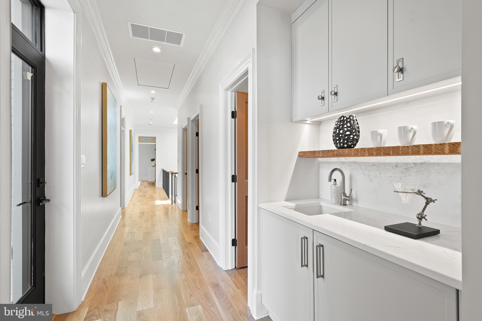 LOGAN CIRCLE - Residential
