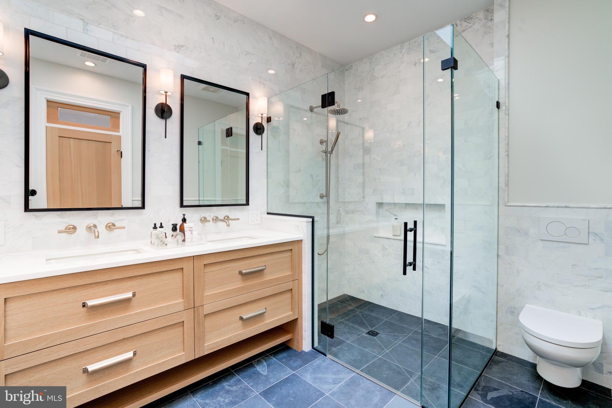 LOGAN CIRCLE - Residential