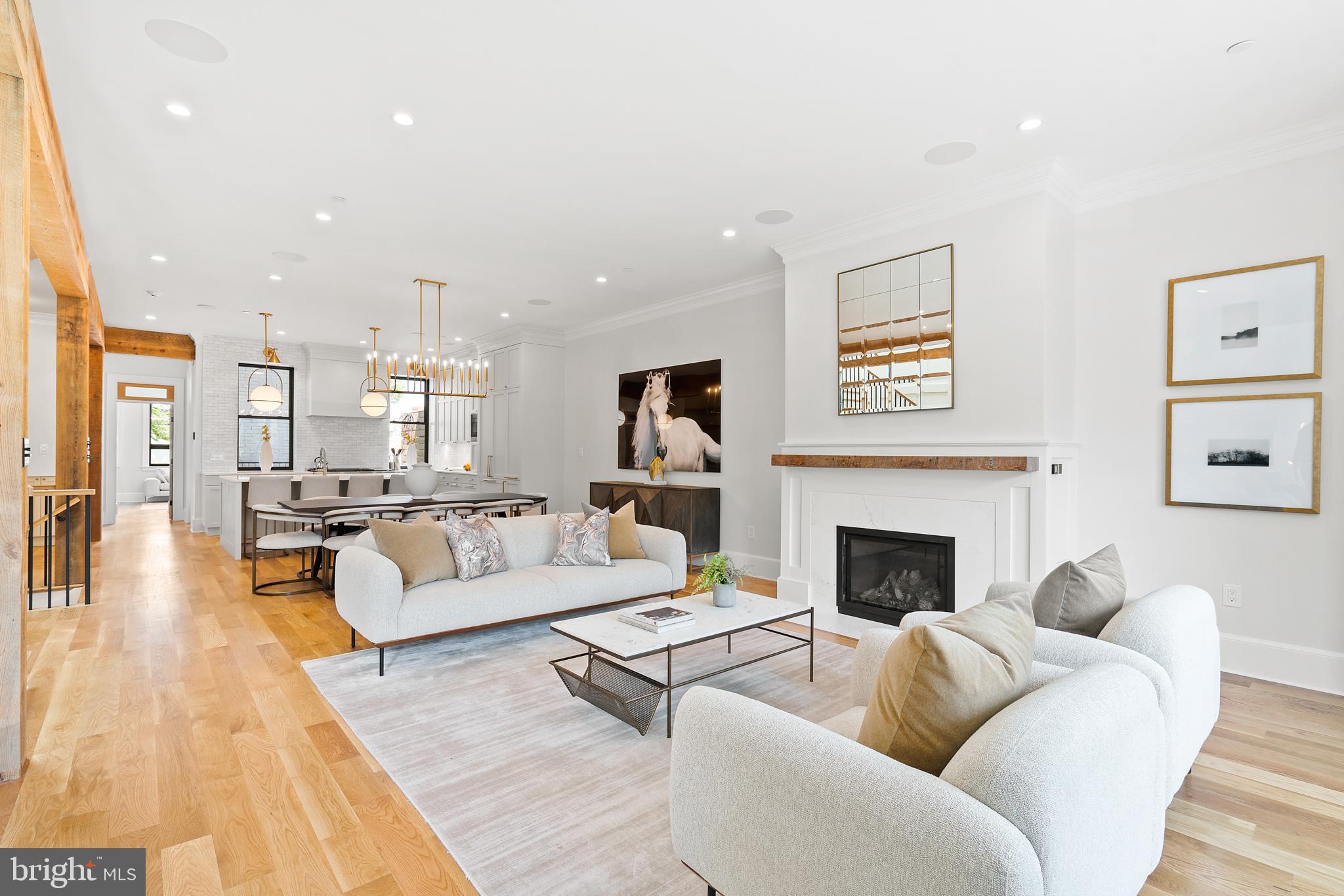 LOGAN CIRCLE - Residential