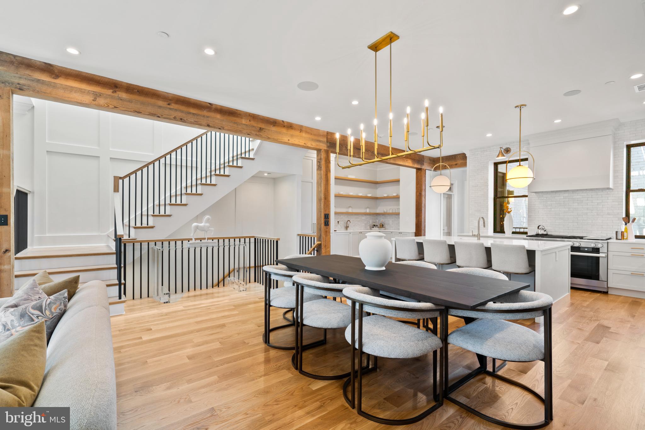 LOGAN CIRCLE - Residential