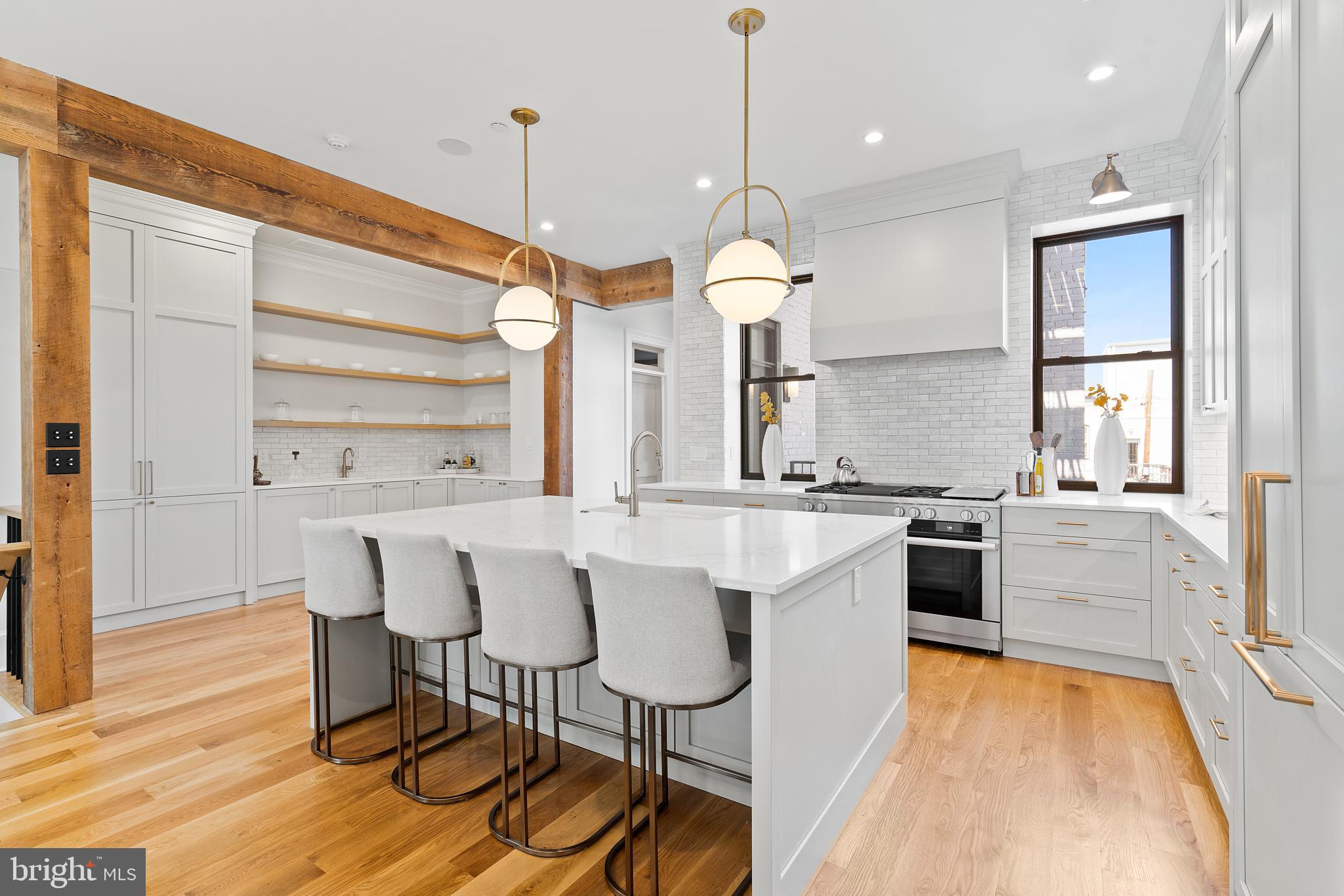 LOGAN CIRCLE - Residential