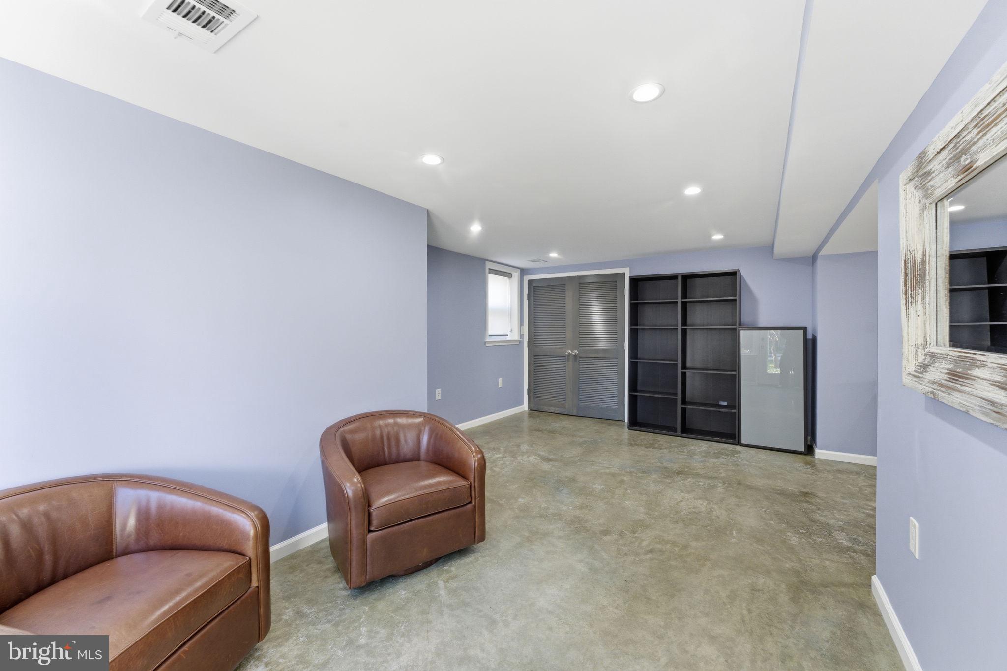 TAKOMA PARK - Residential