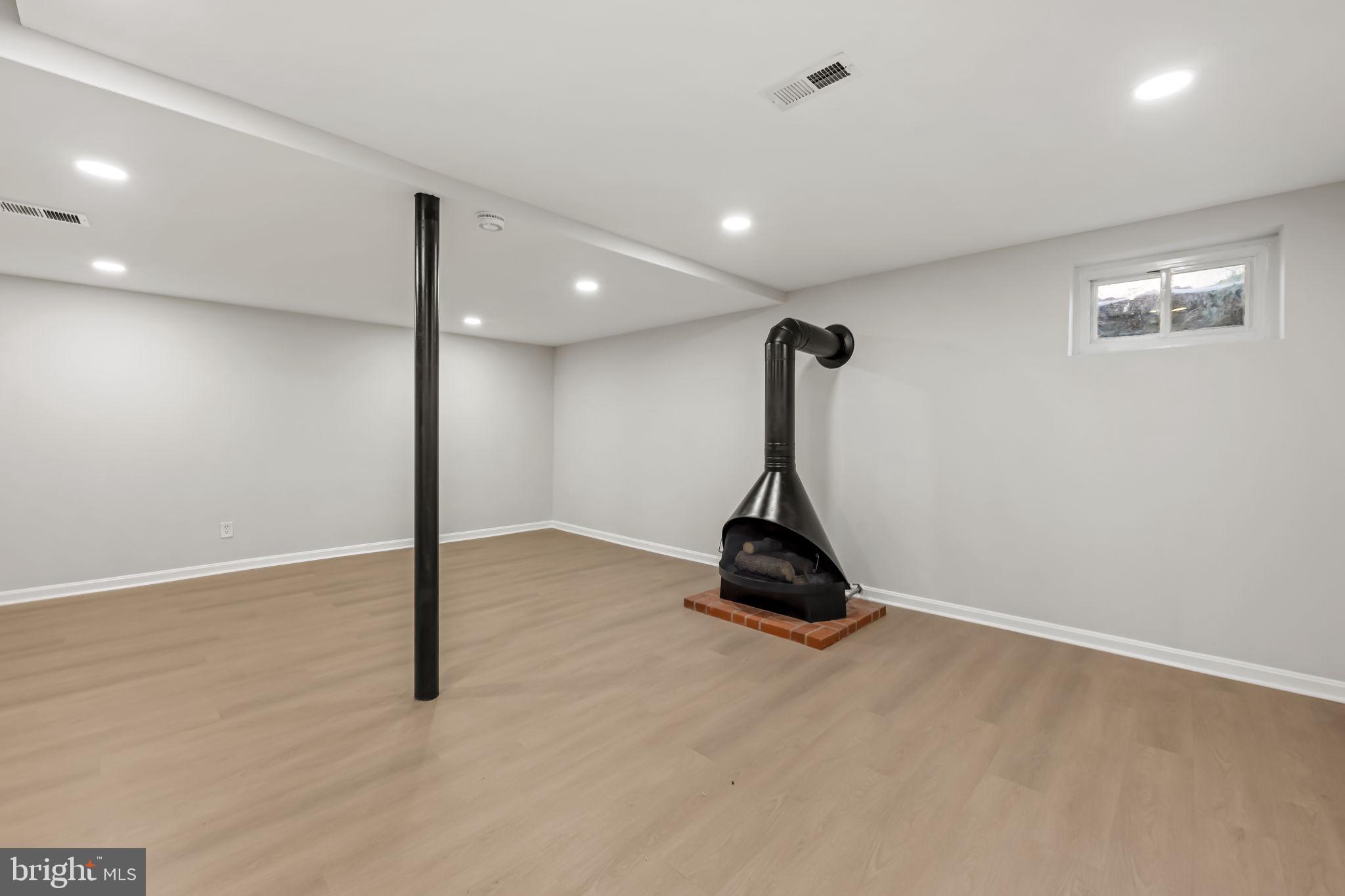 ROLLINGWOOD - Residential