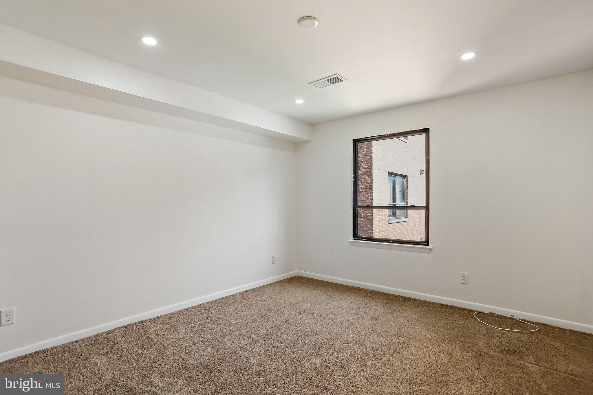 THE ELMONT - Residential