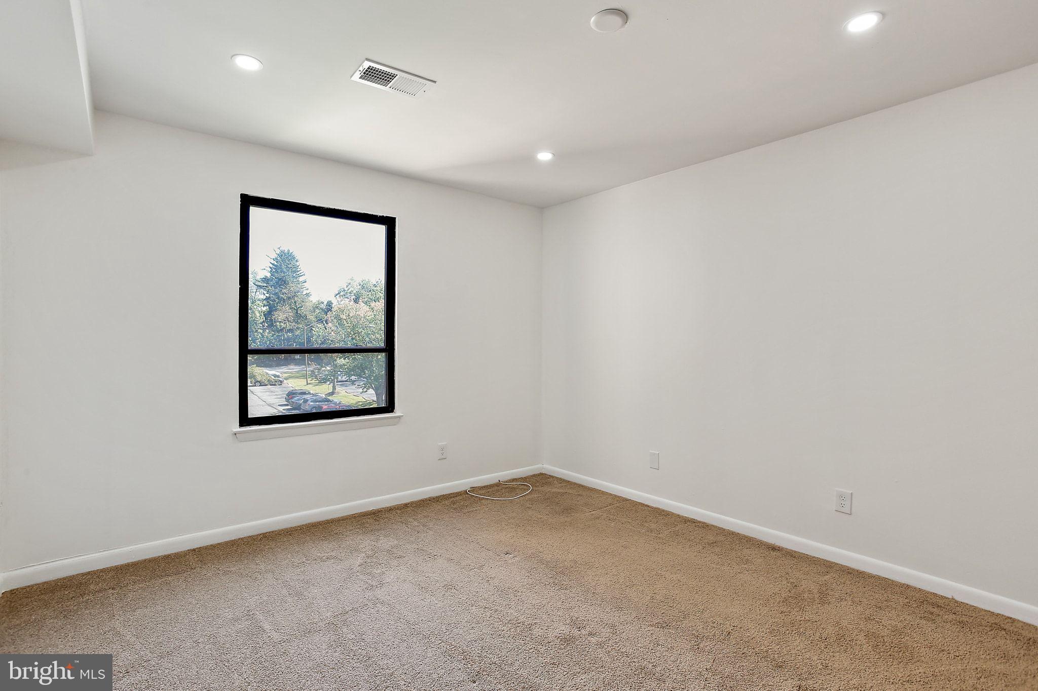 THE ELMONT - Residential