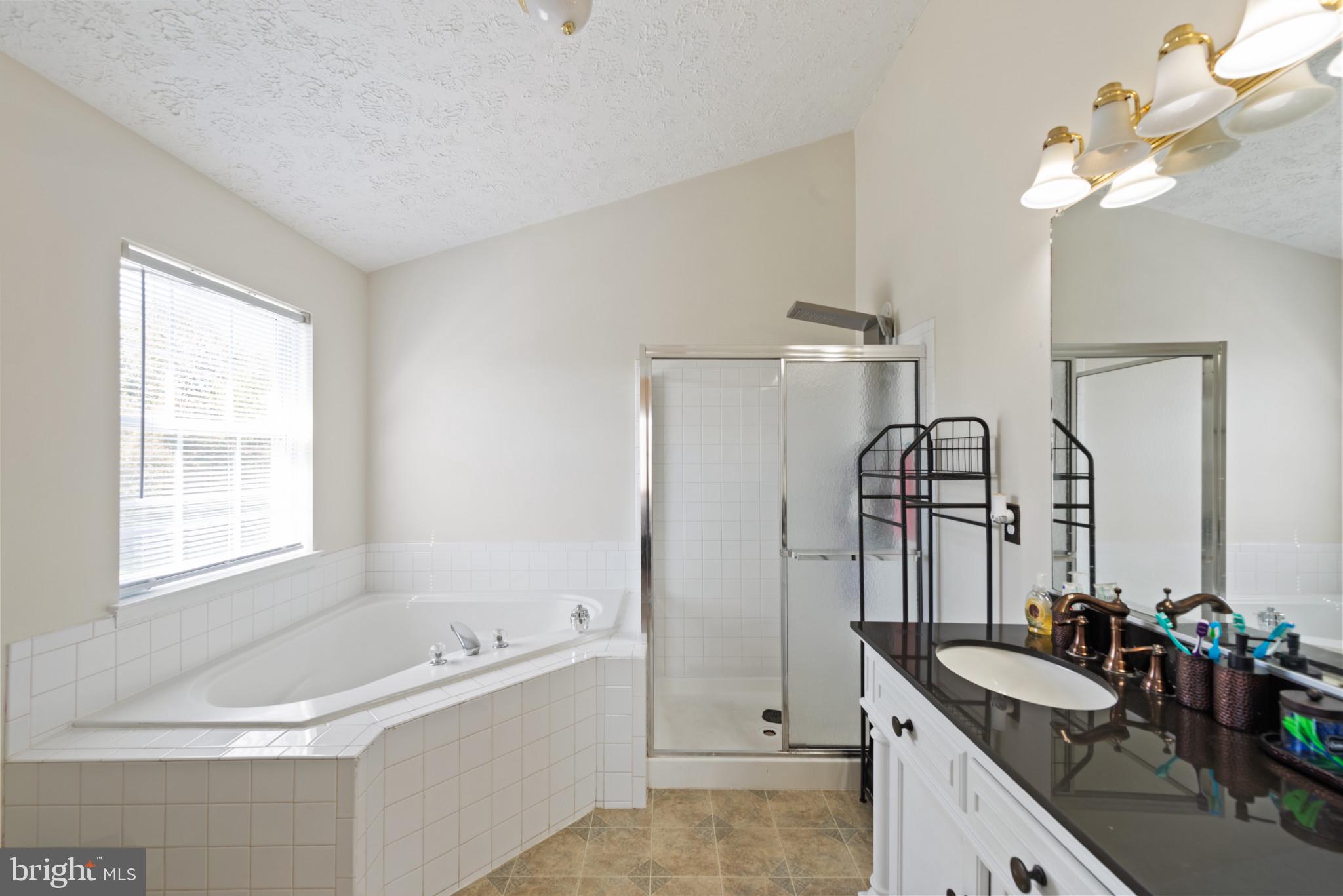 MANCHESTER FARMS - Residential