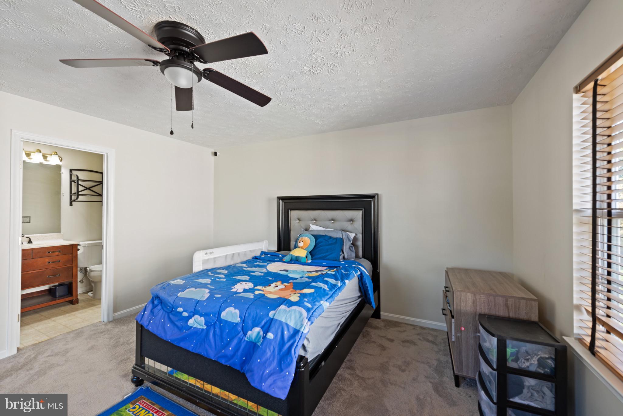 MANCHESTER FARMS - Residential