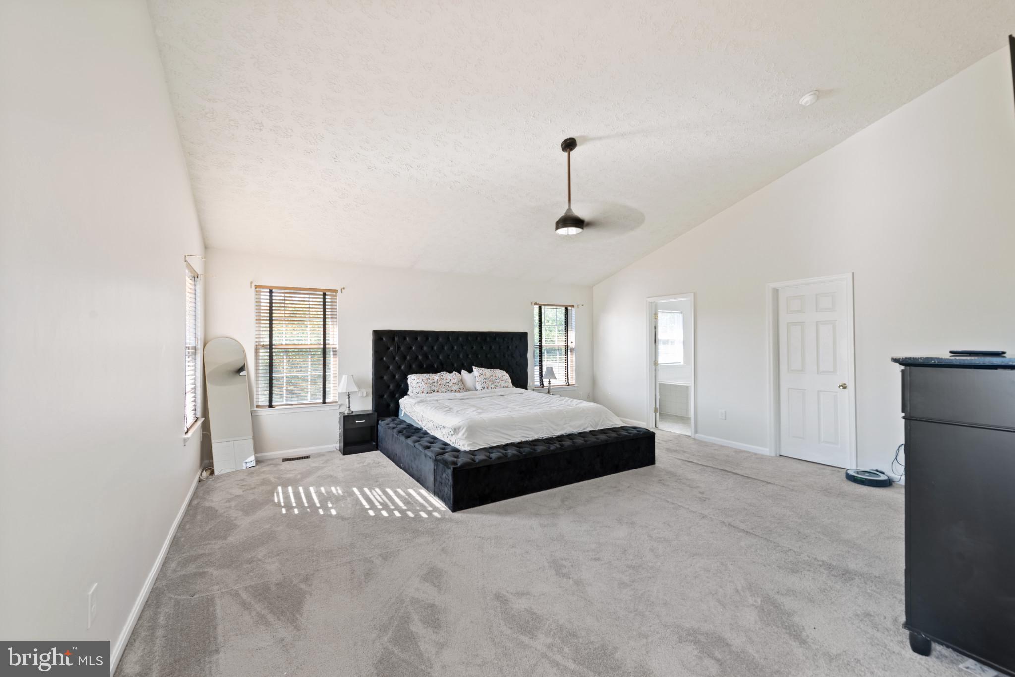 MANCHESTER FARMS - Residential