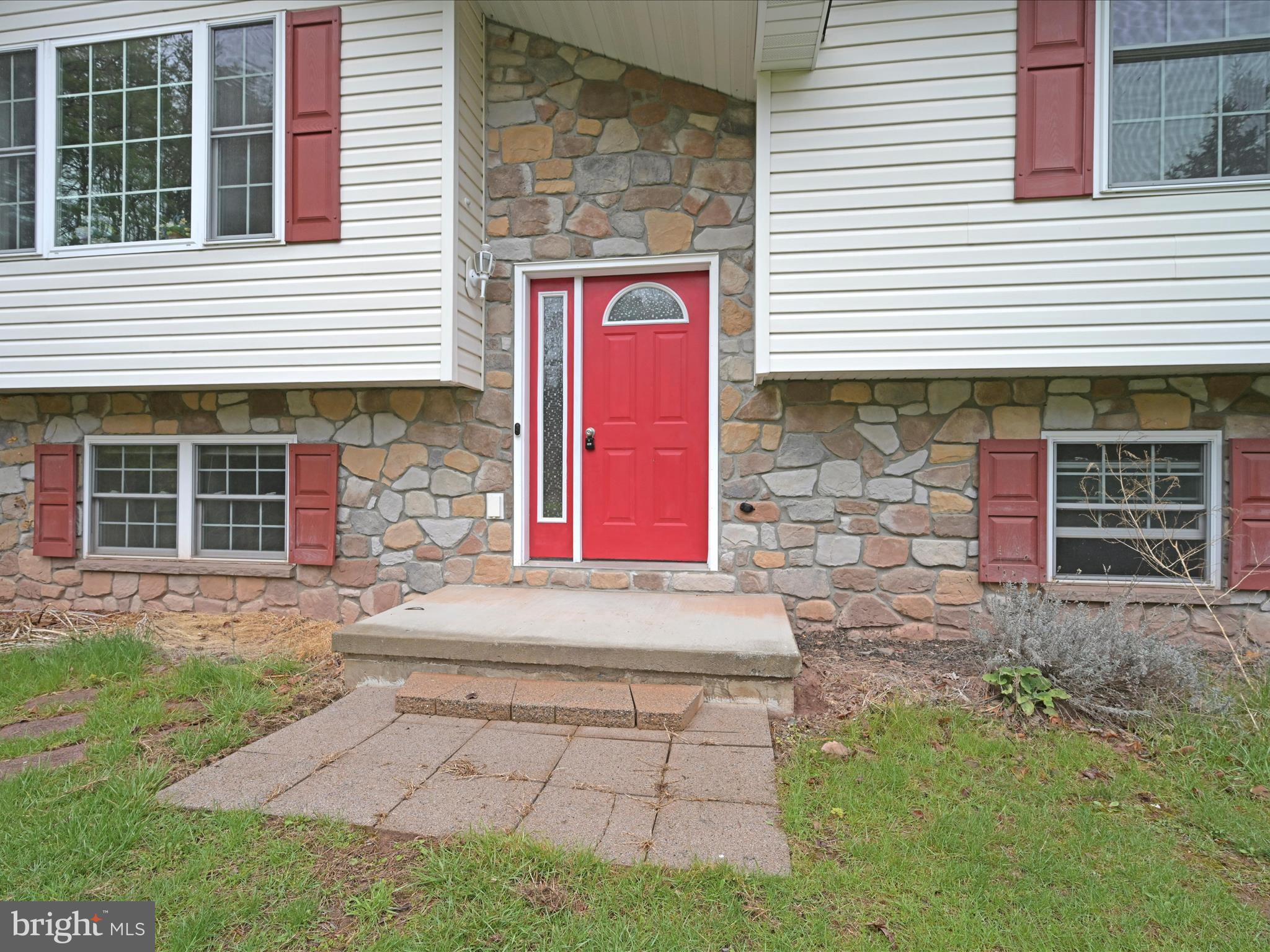 LAKE WYNONAH - Residential