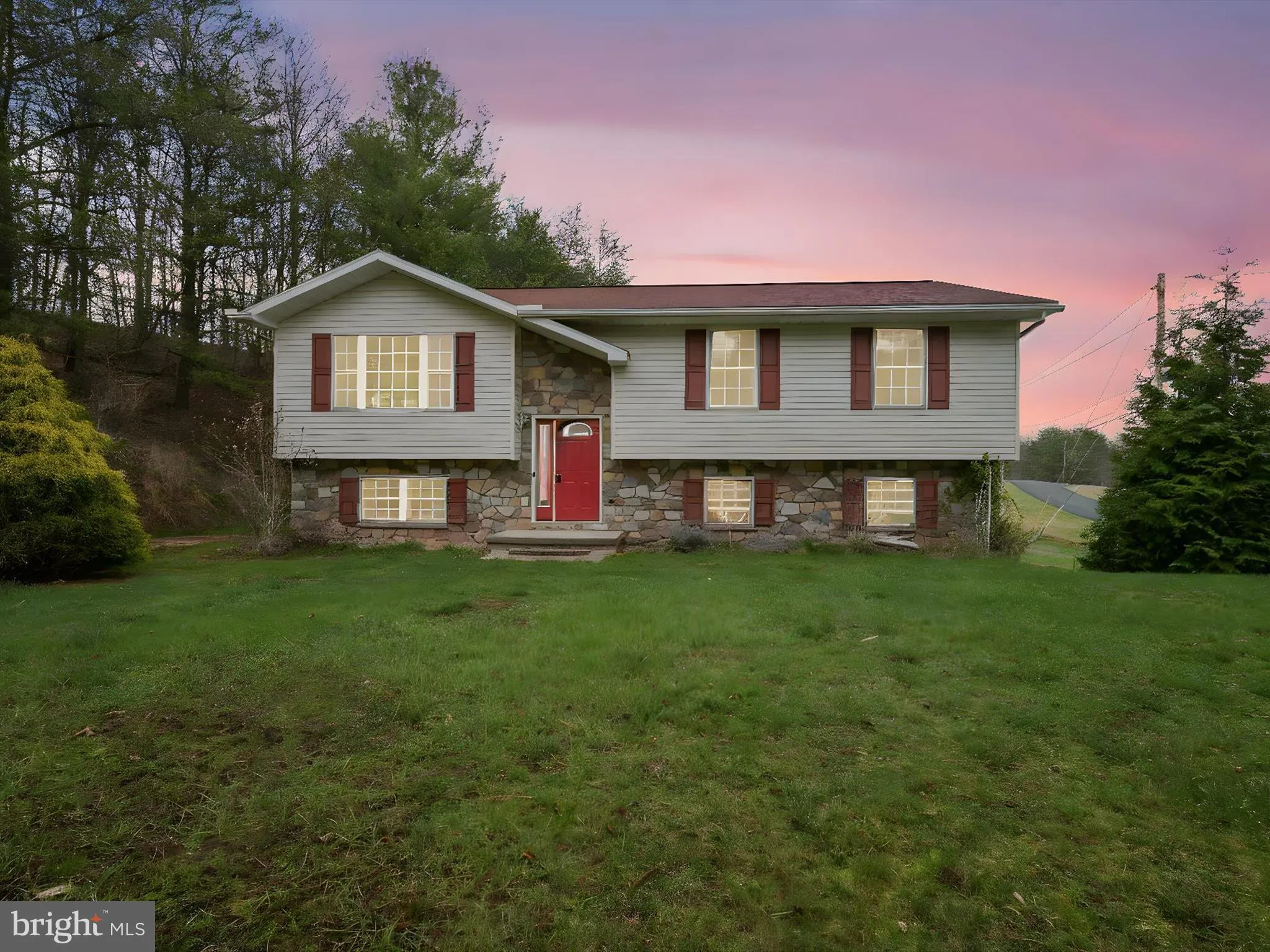 Auburn, Pennsylvania 17922, United States, 2 Bedrooms Bedrooms, ,2 BathroomsBathrooms,Residential,Pending,108157