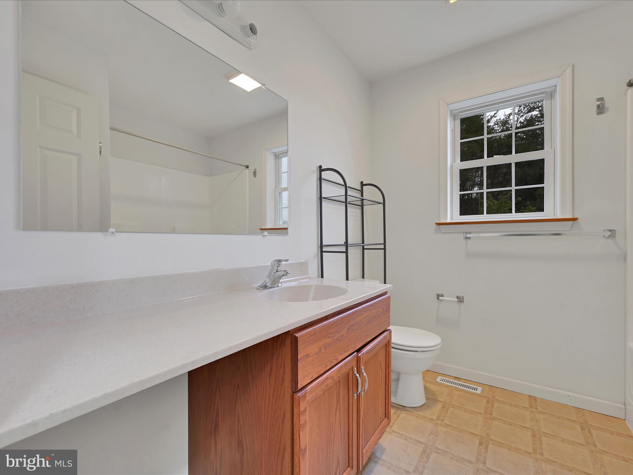 LAKE WYNONAH - Residential