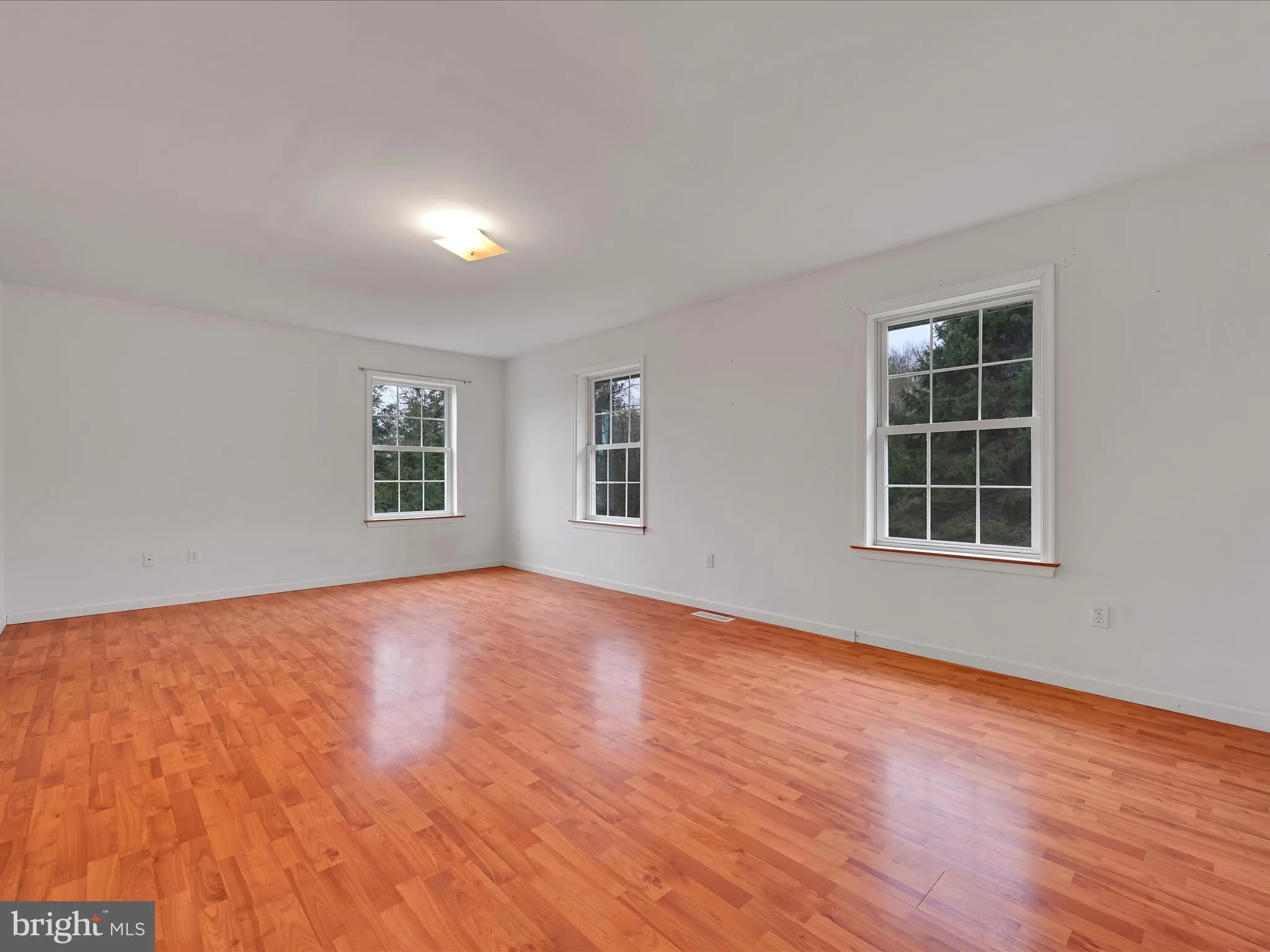 Auburn, Pennsylvania 17922, United States, 2 Bedrooms Bedrooms, ,2 BathroomsBathrooms,Residential,Pending,108157