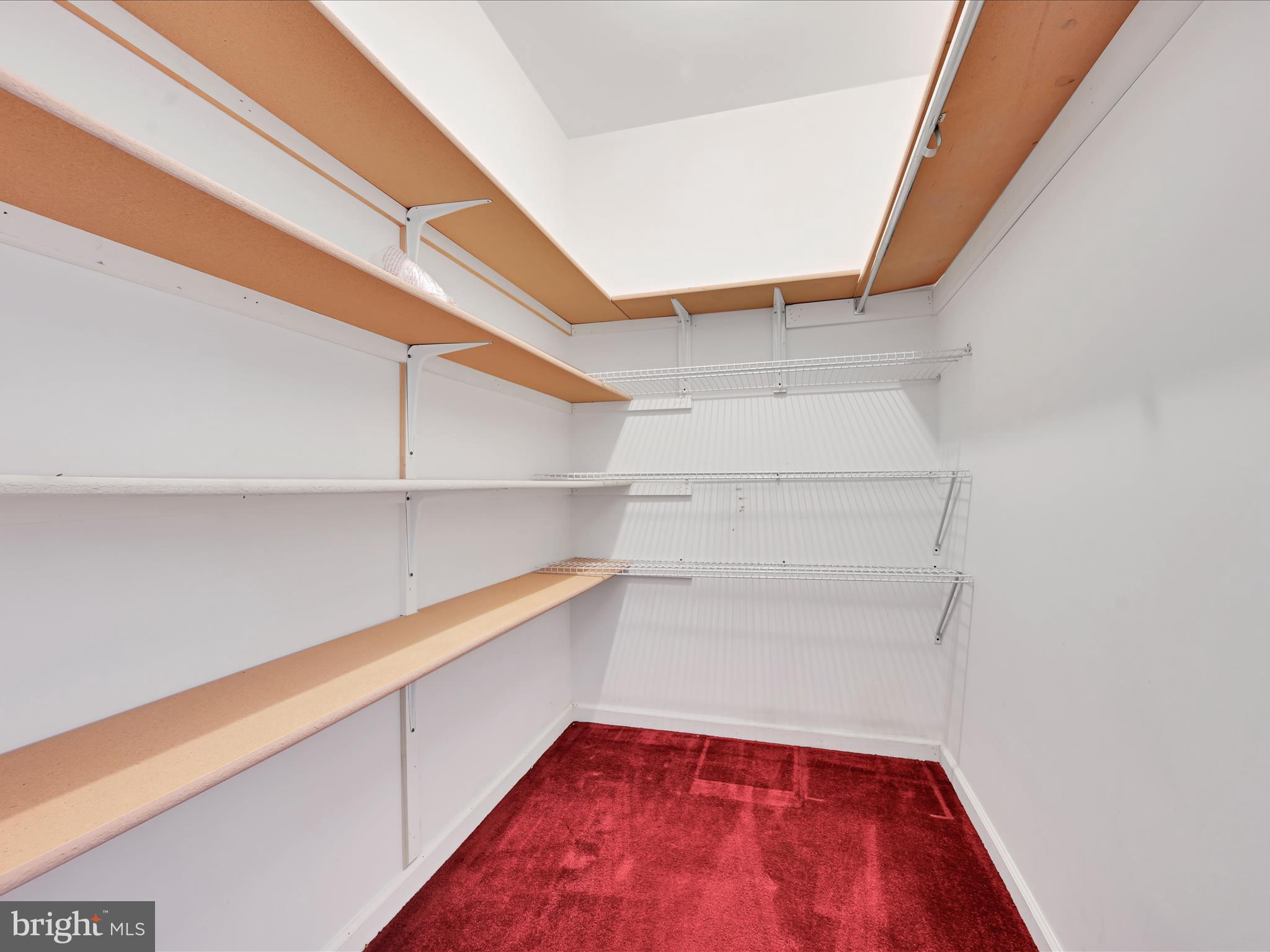 LAKE WYNONAH - Residential