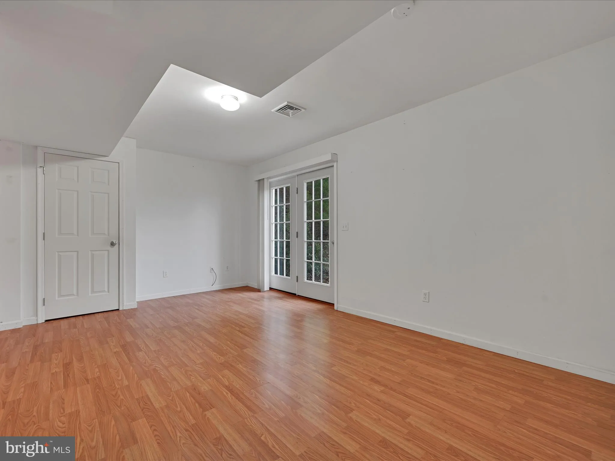 Auburn, Pennsylvania 17922, United States, 2 Bedrooms Bedrooms, ,2 BathroomsBathrooms,Residential,Pending,108157