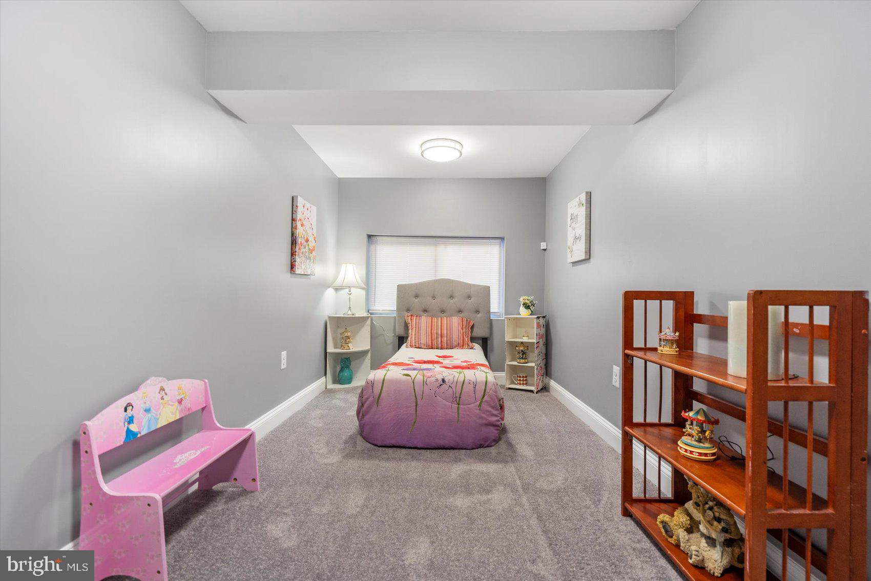 NORTHWOOD - Residential