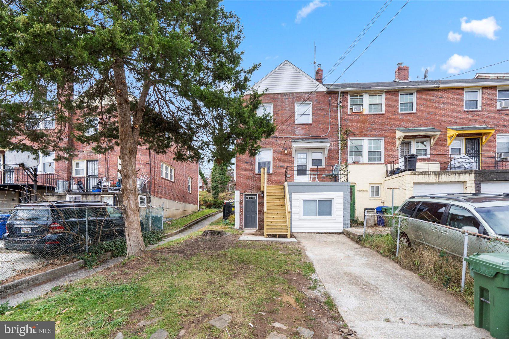 NORTHWOOD - Residential