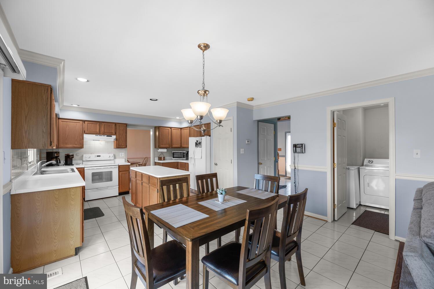 HALLOWELL - Residential