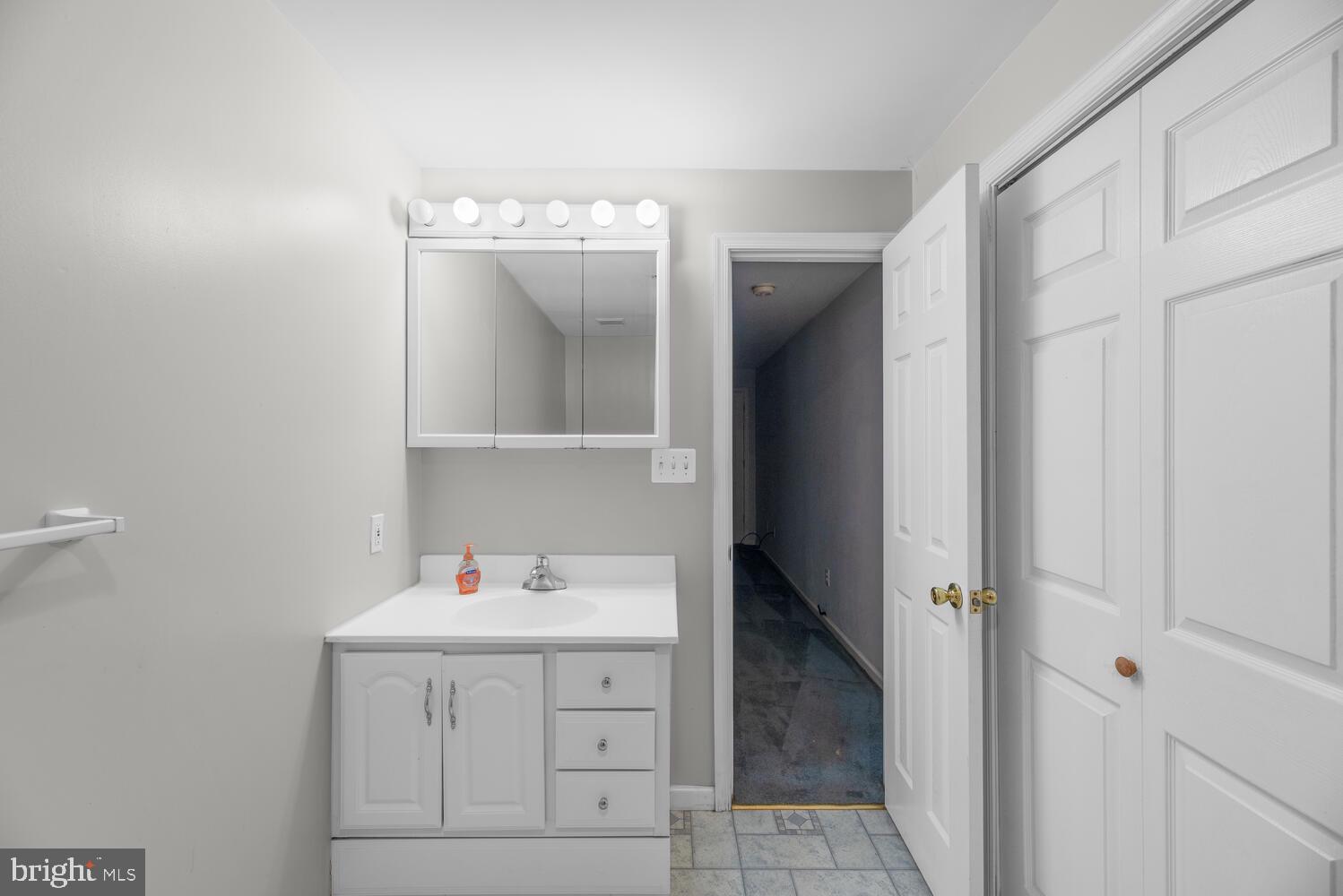 HALLOWELL - Residential