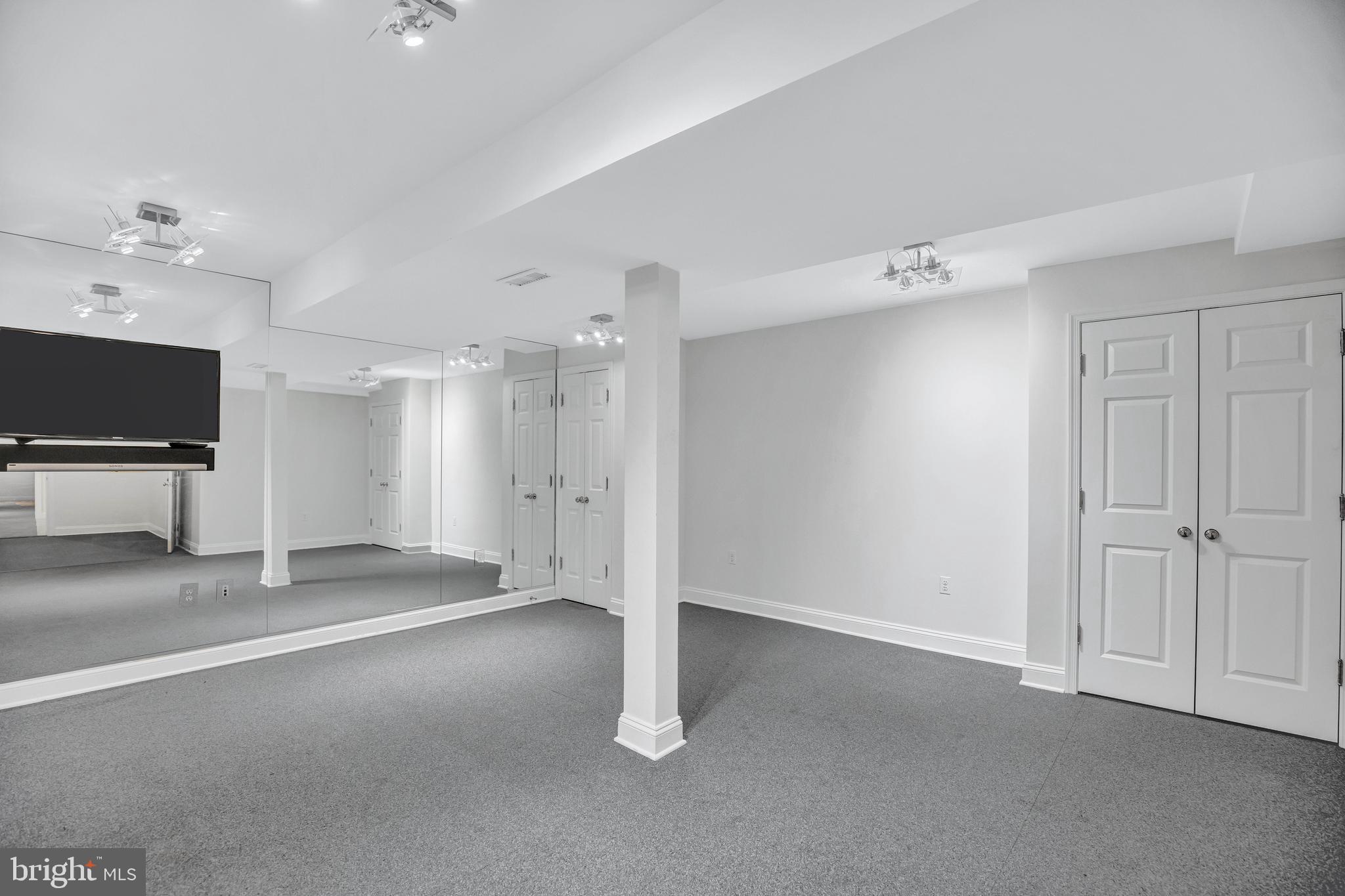 BRADLEY WOODS - Residential