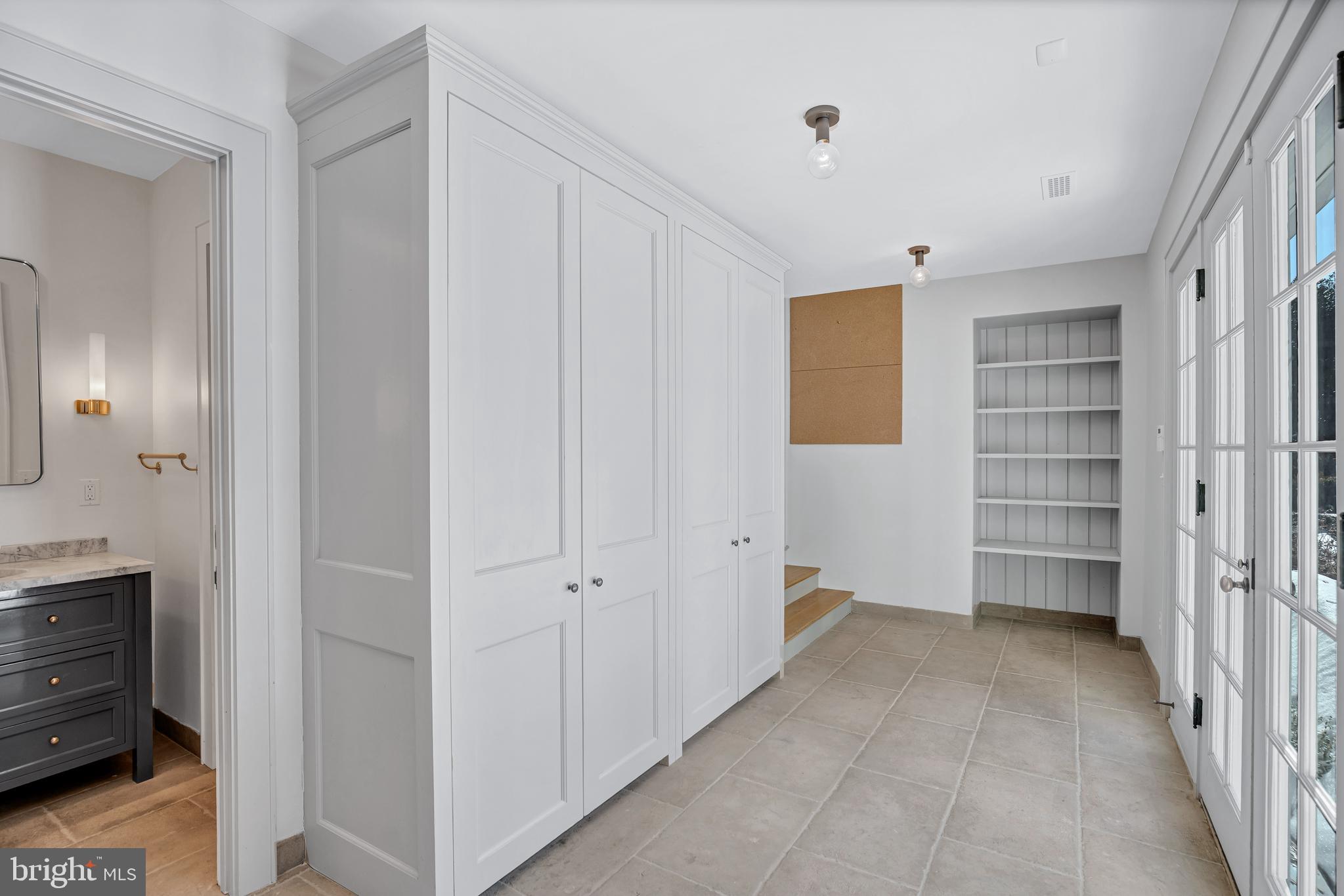 BRADLEY WOODS - Residential