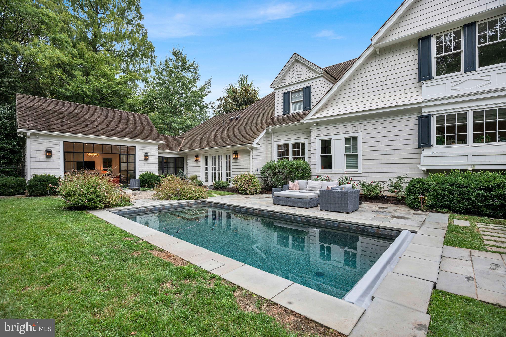 BRADLEY WOODS - Residential