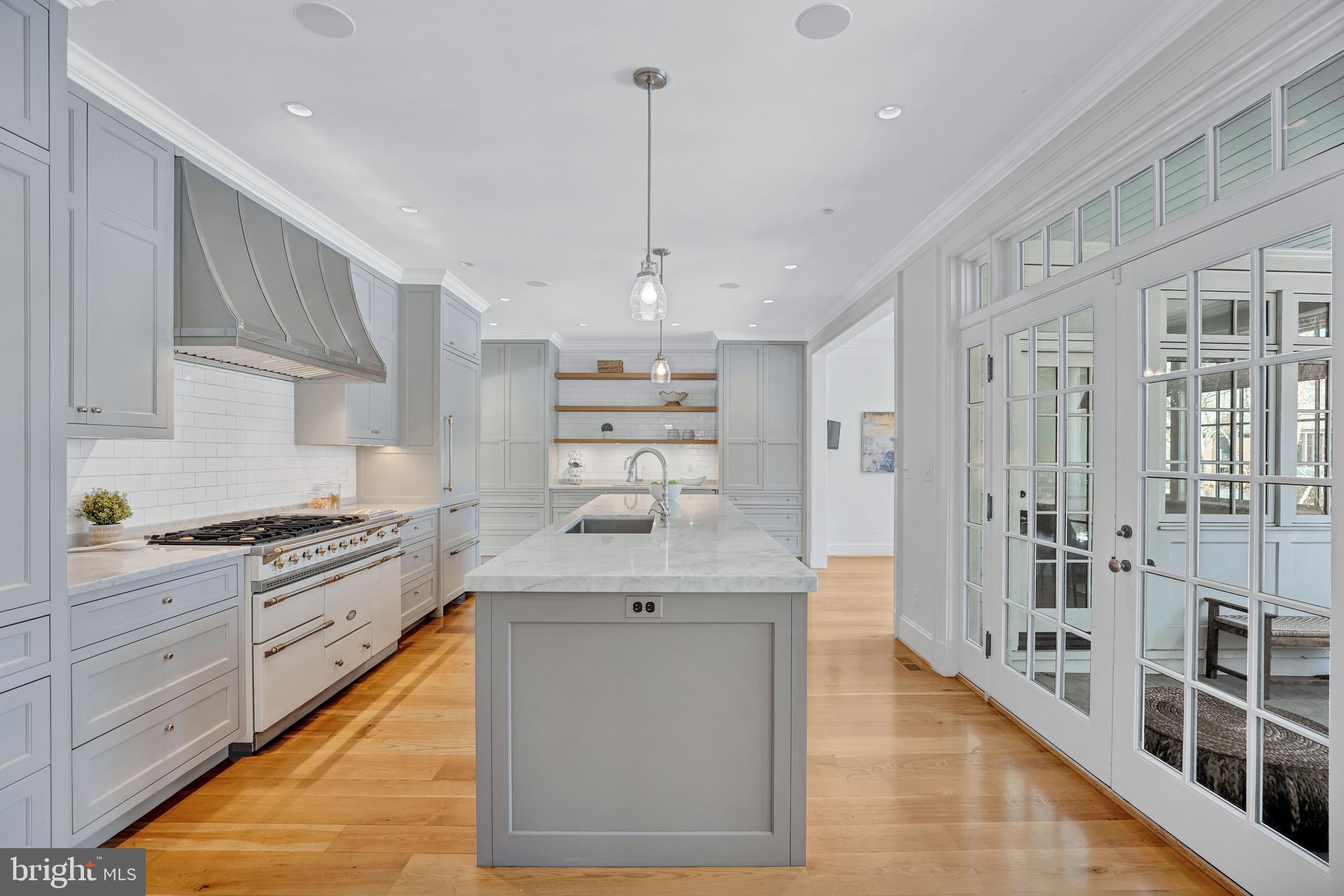 BRADLEY WOODS - Residential