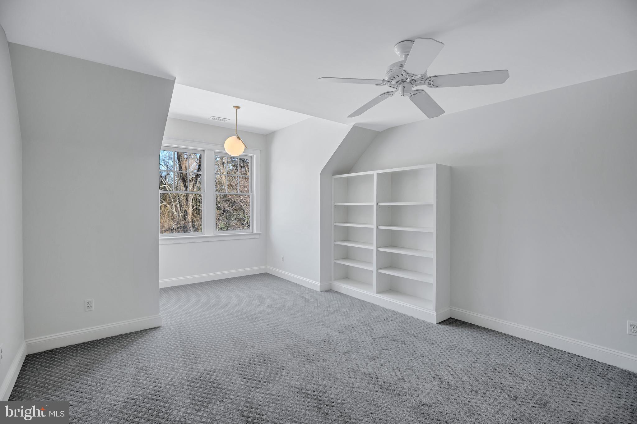 BRADLEY WOODS - Residential