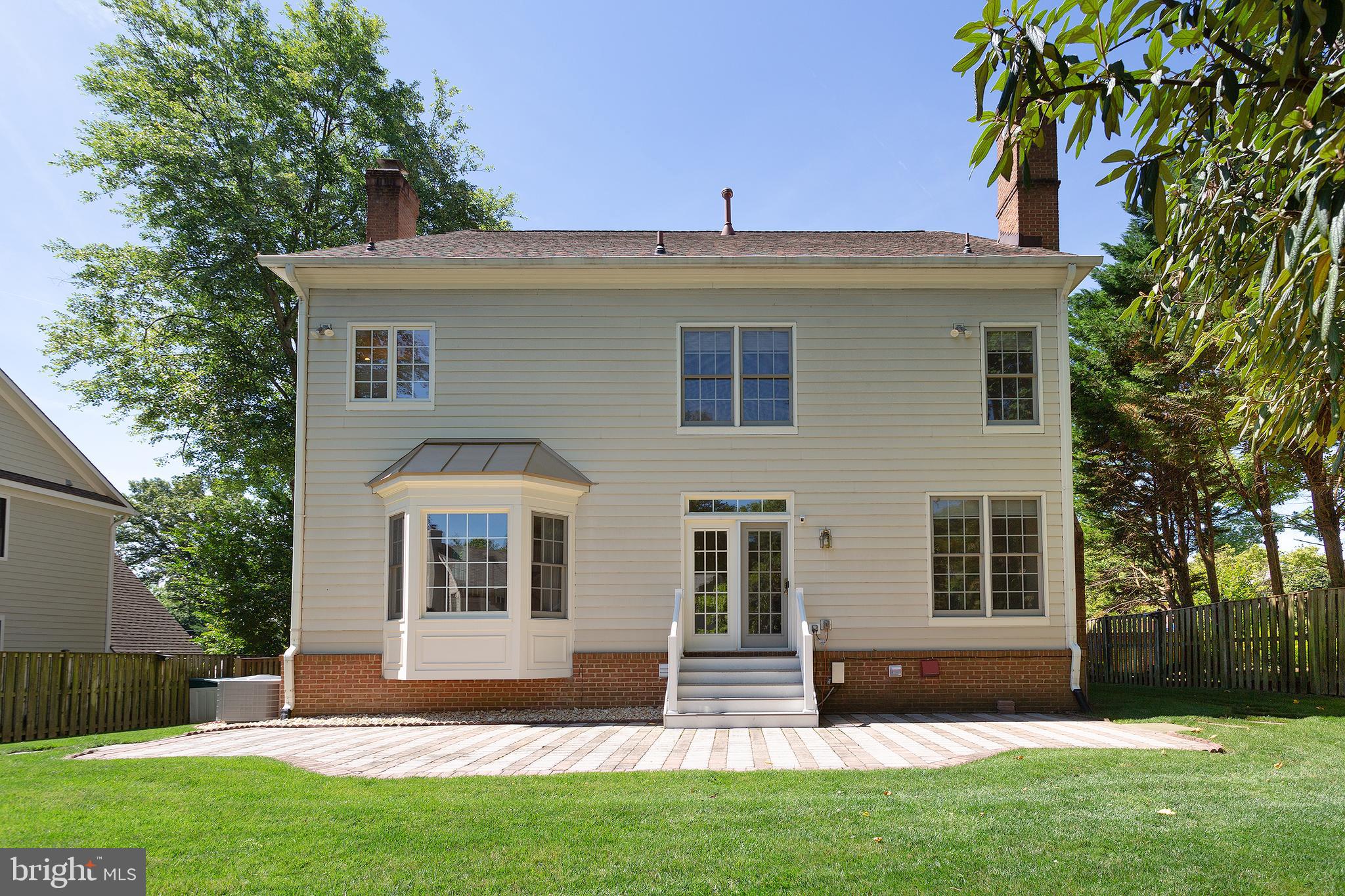 CHESTERBROOK WOODS - Residential Lease