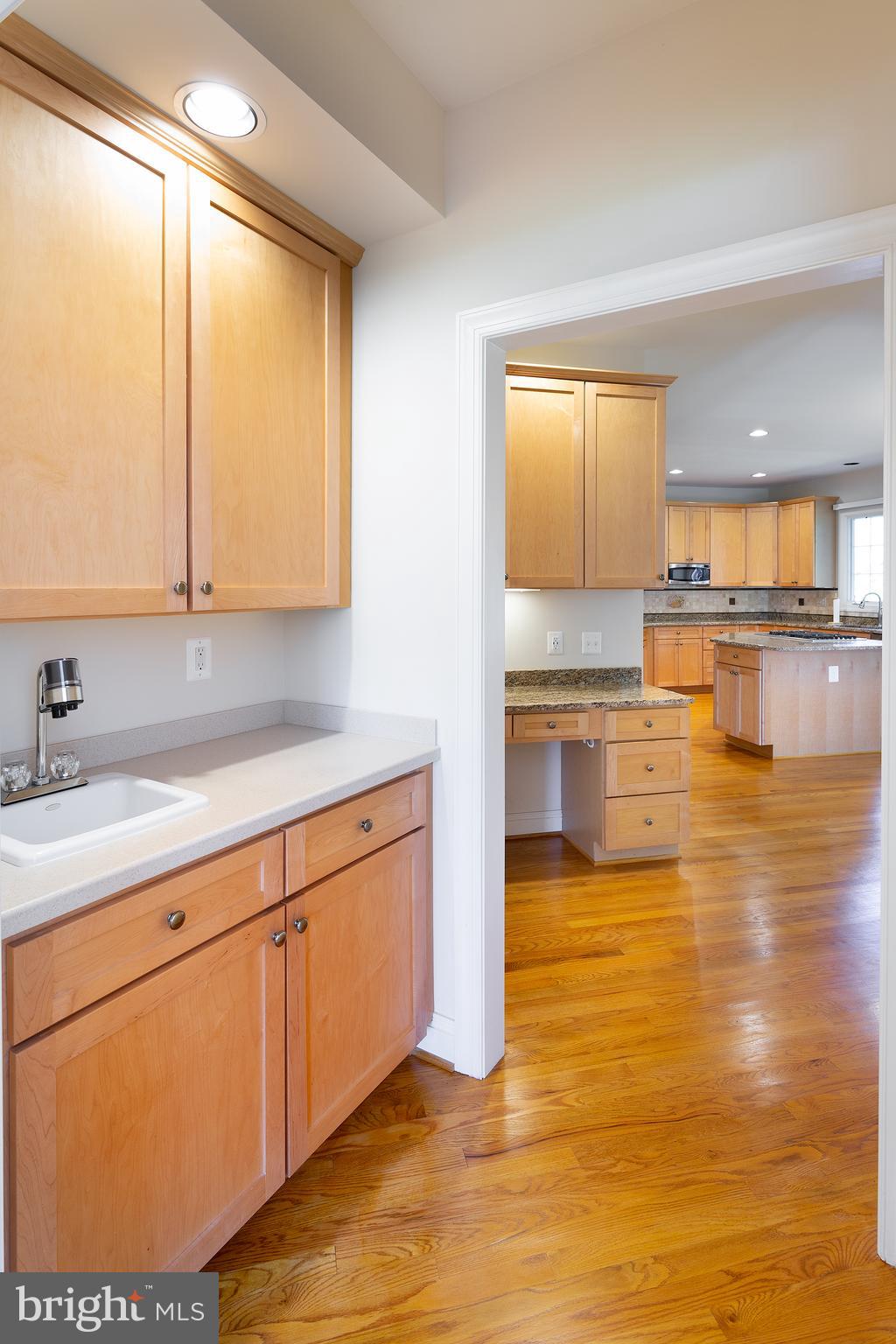 CHESTERBROOK WOODS - Residential Lease