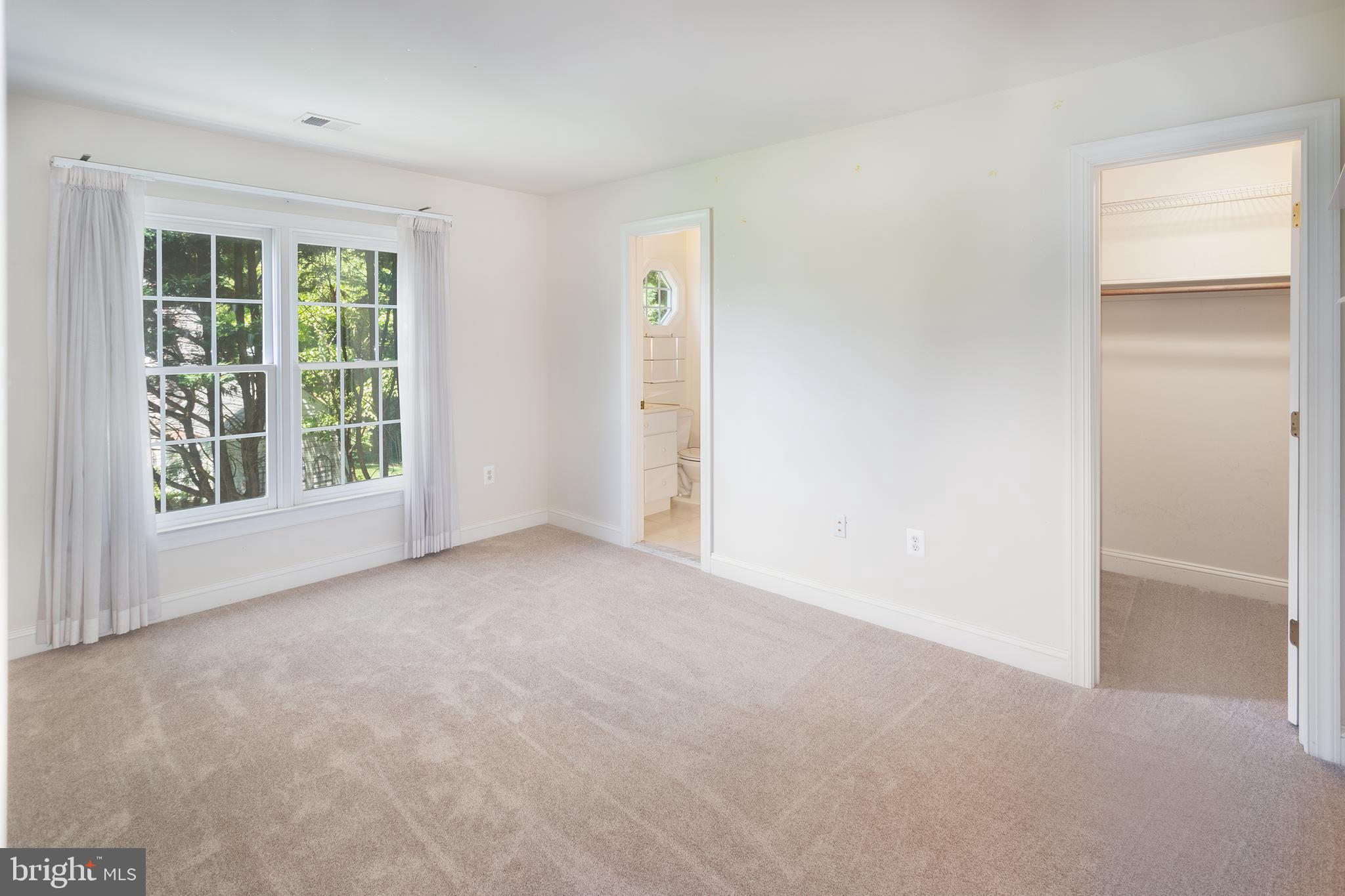 CHESTERBROOK WOODS - Residential Lease