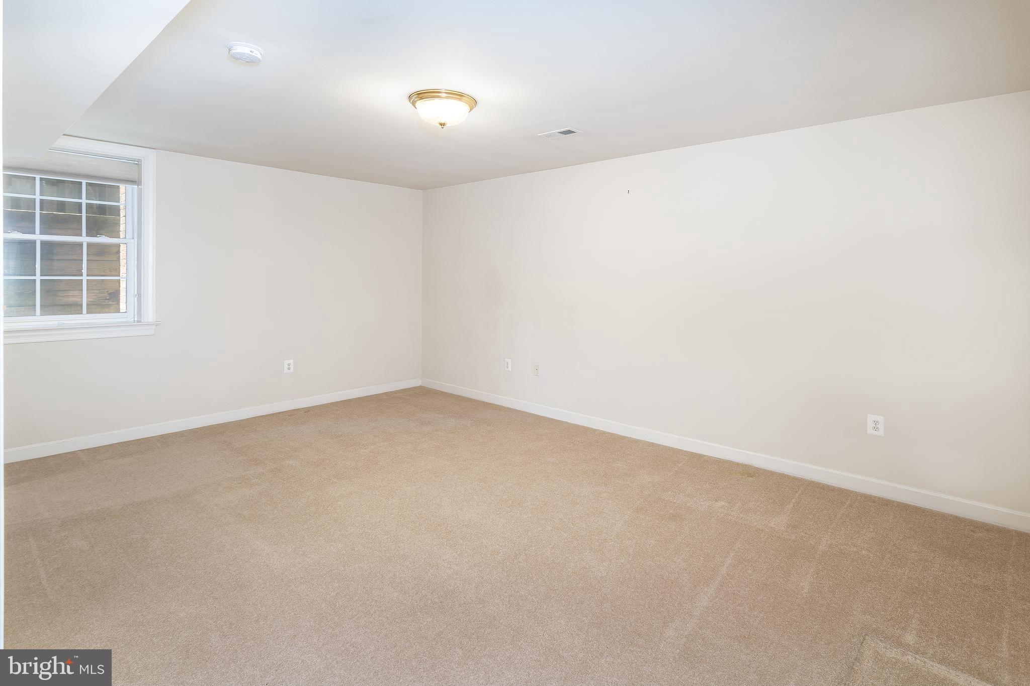 CHESTERBROOK WOODS - Residential Lease