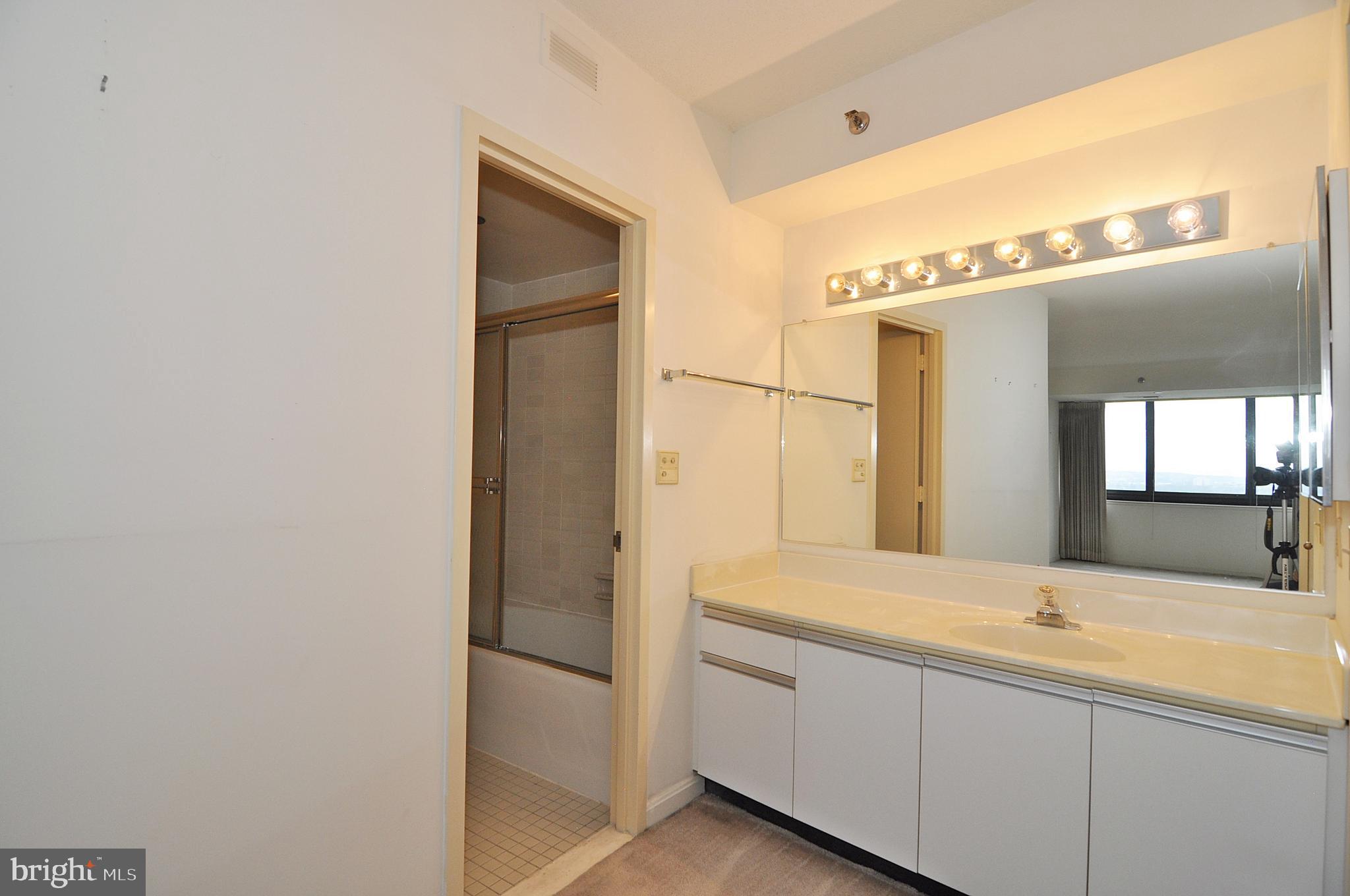 CRYSTAL PARK - Residential