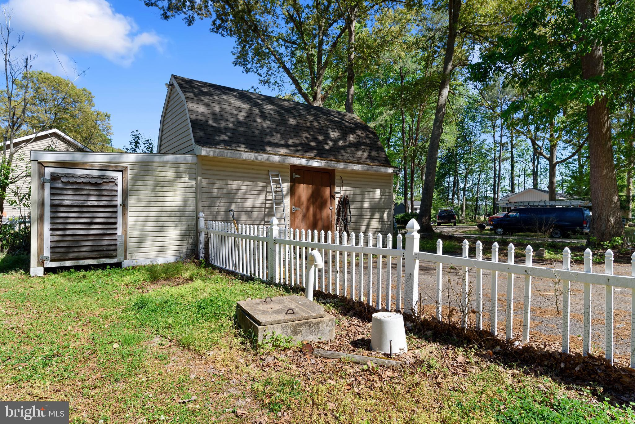 AVALON PARK - Residential