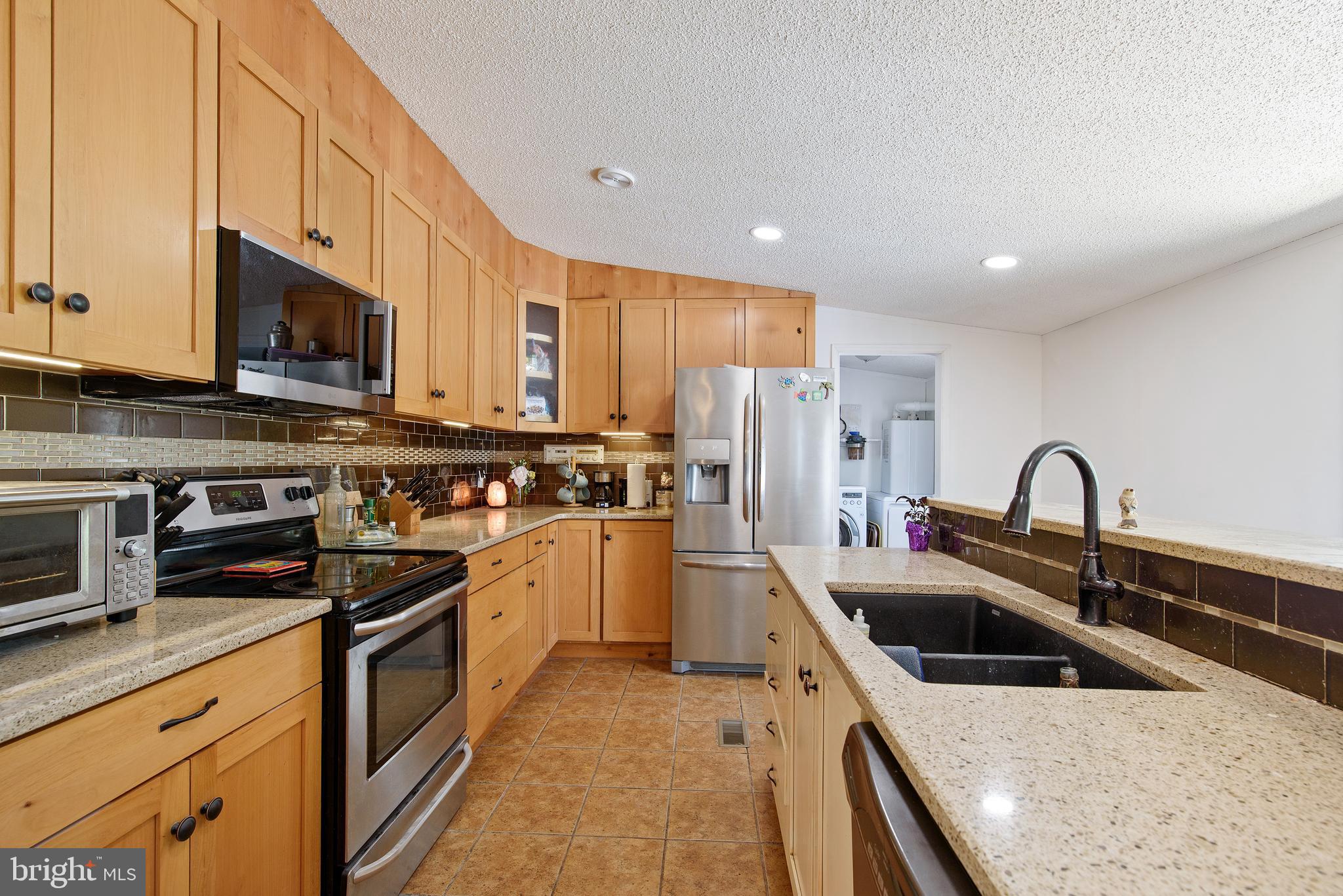 AVALON PARK - Residential