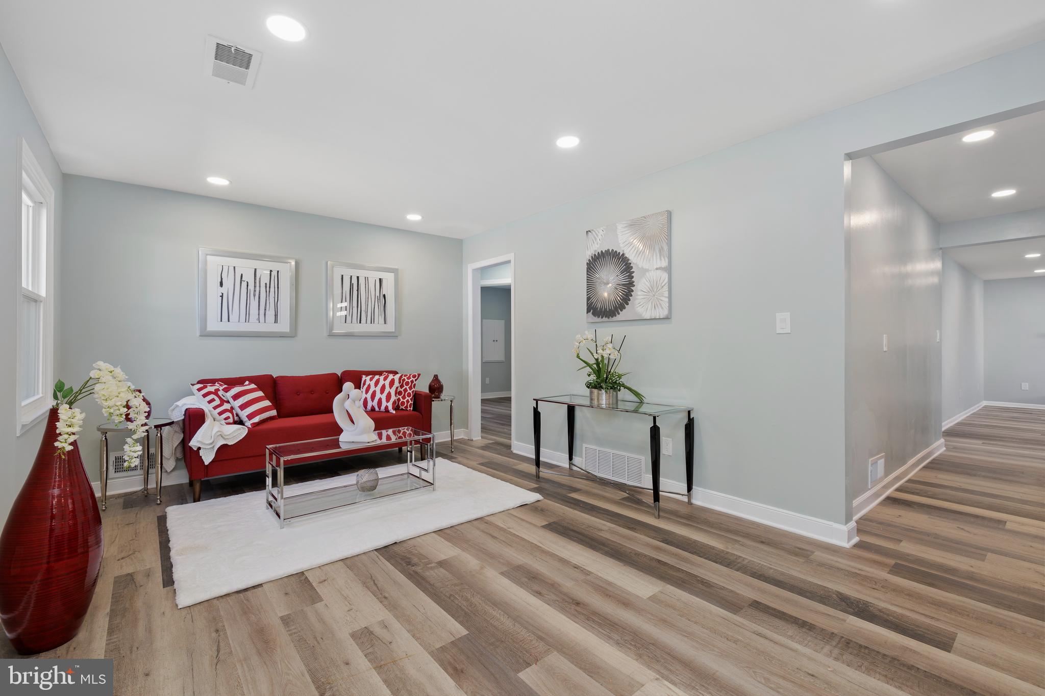 GLENMONT VILLAGE - Residential