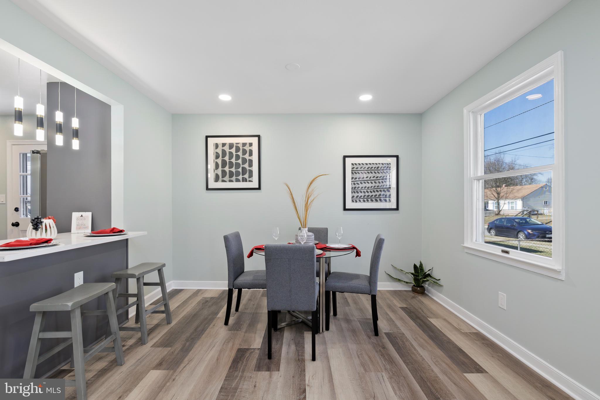 GLENMONT VILLAGE - Residential