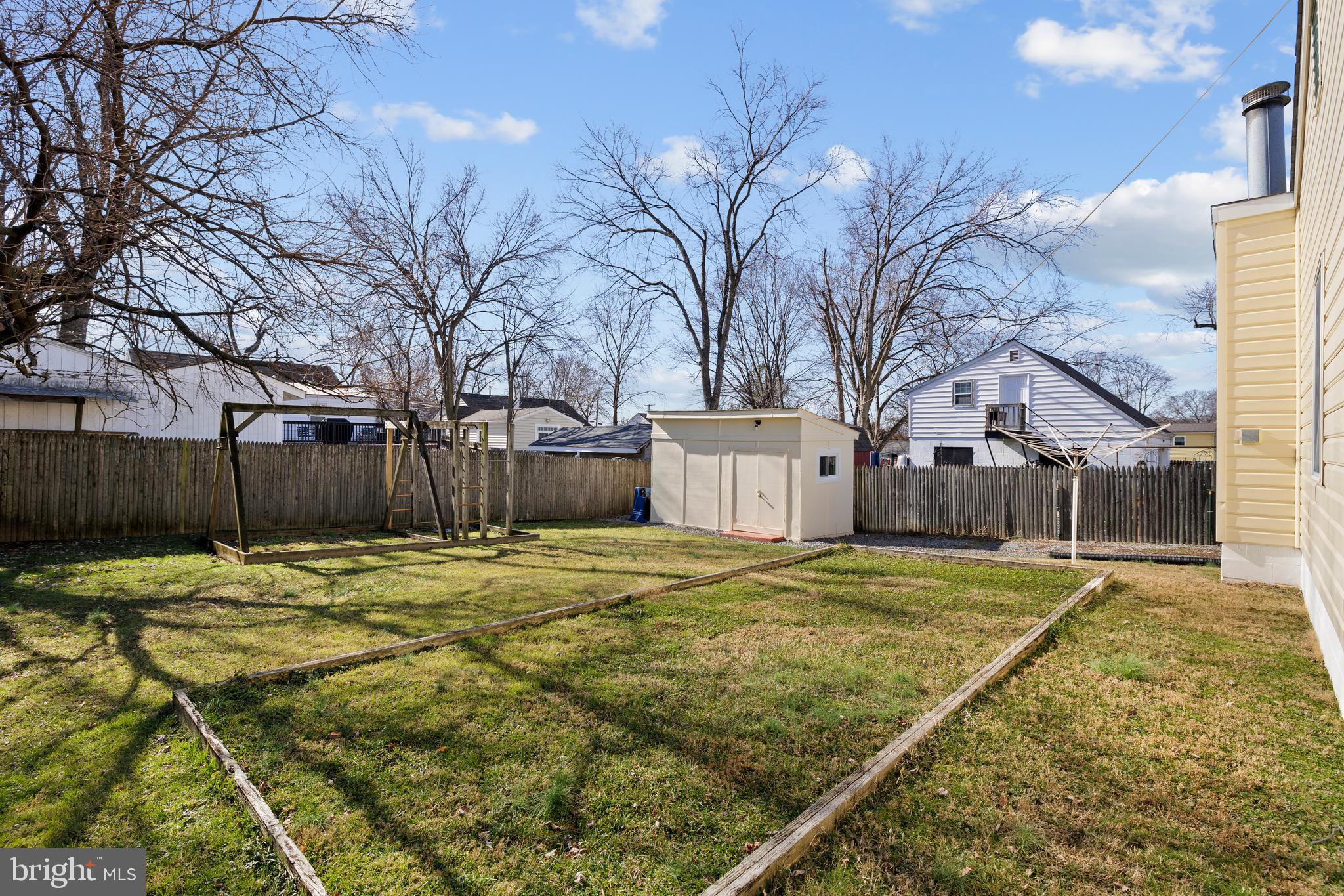 GLENMONT VILLAGE - Residential