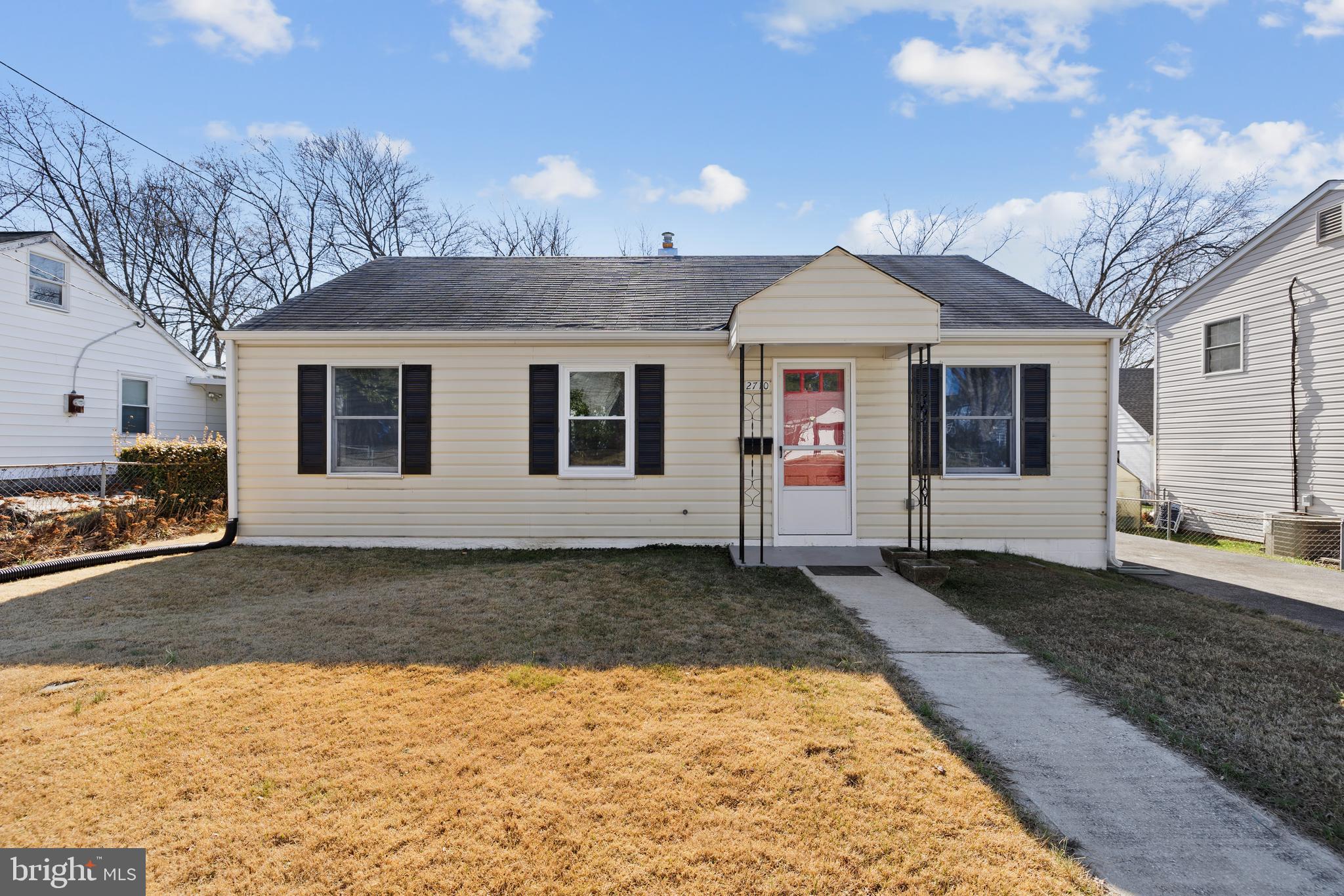 GLENMONT VILLAGE - Residential