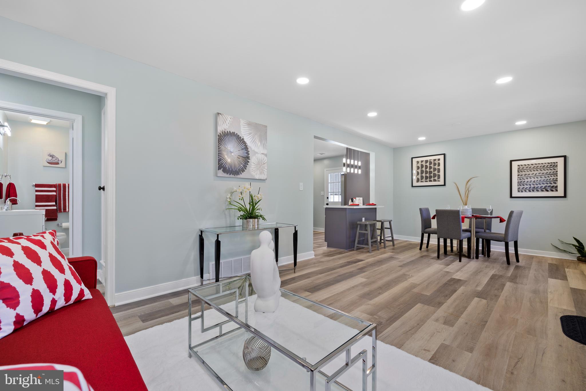 GLENMONT VILLAGE - Residential