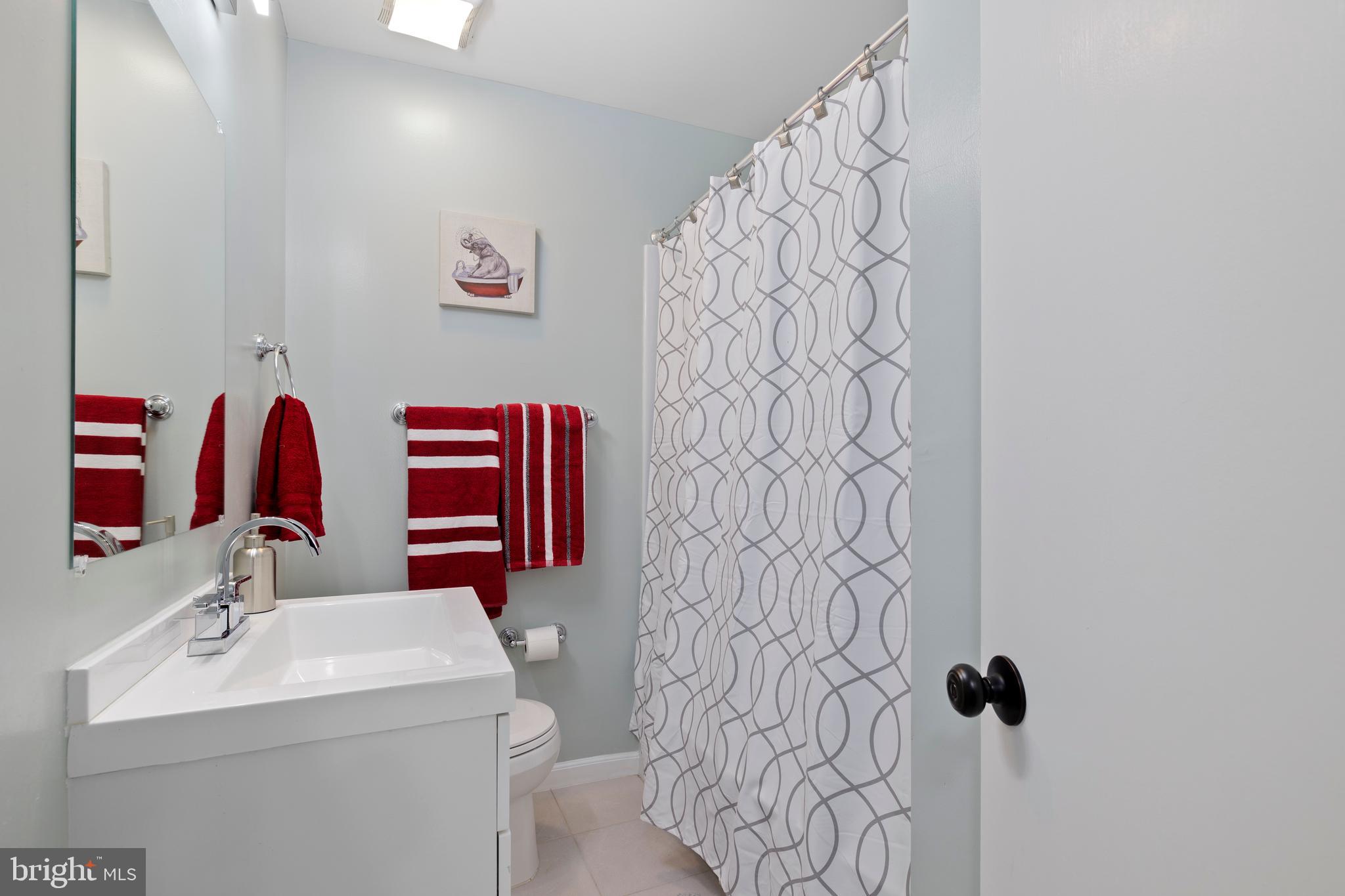 GLENMONT VILLAGE - Residential