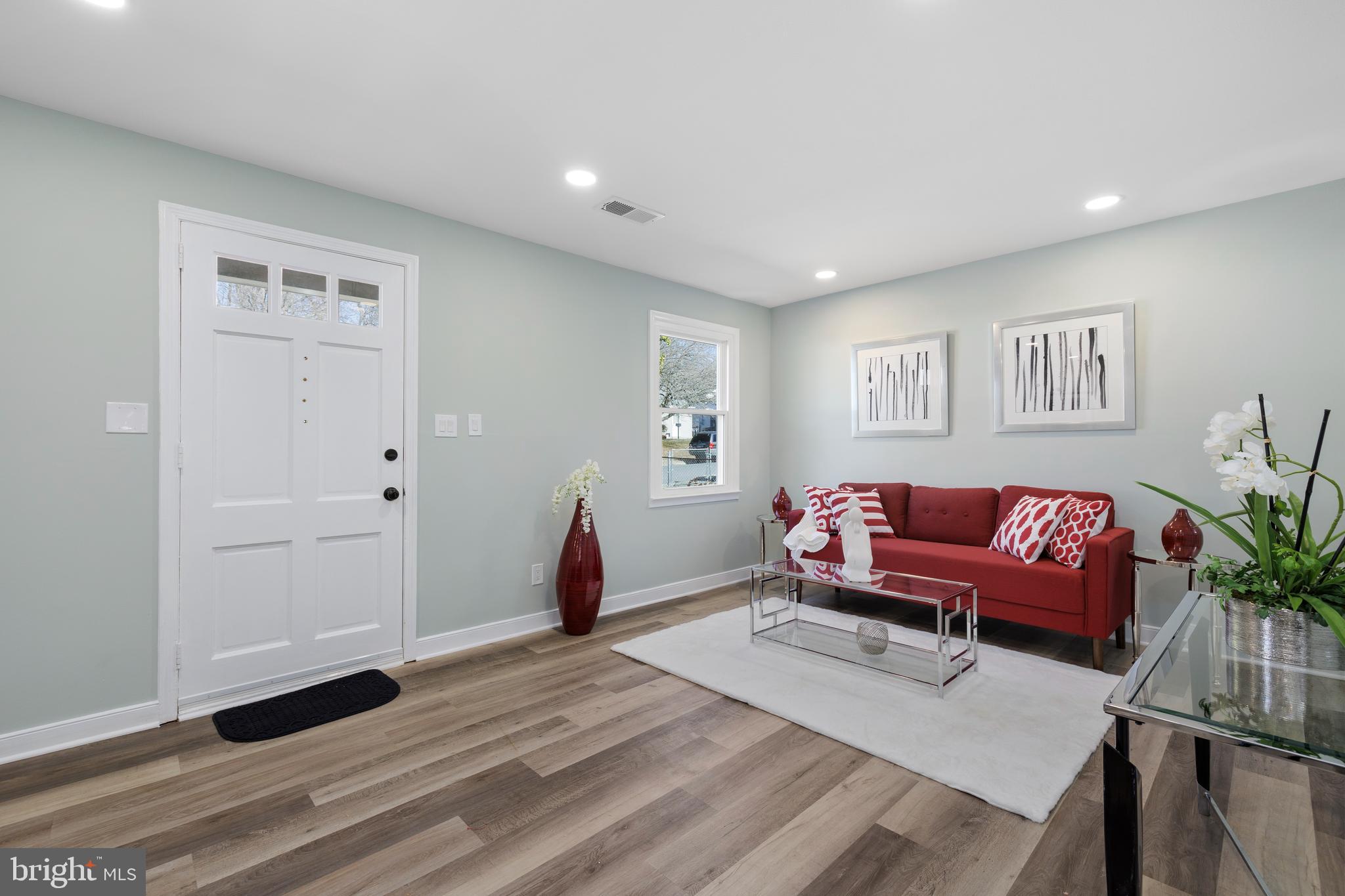 GLENMONT VILLAGE - Residential