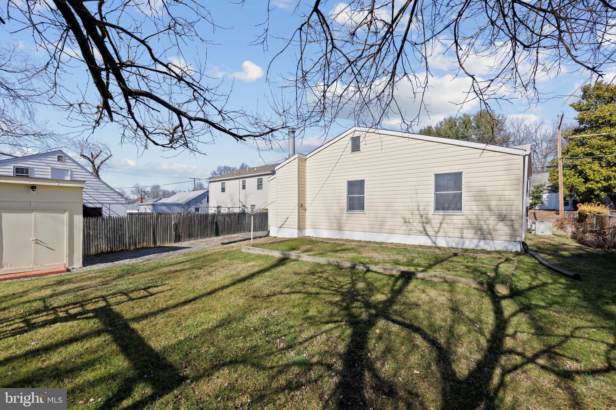 GLENMONT VILLAGE - Residential