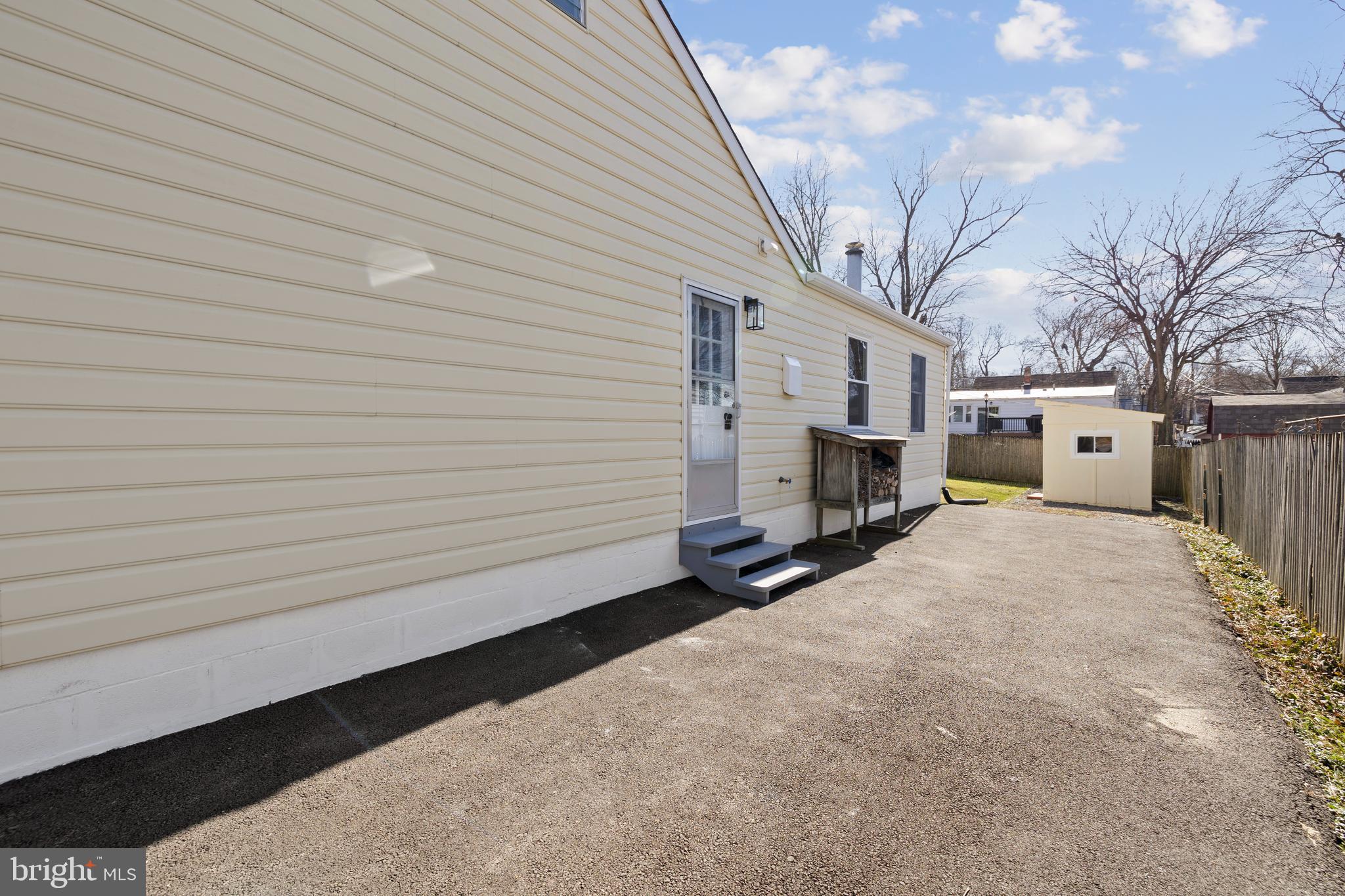 GLENMONT VILLAGE - Residential