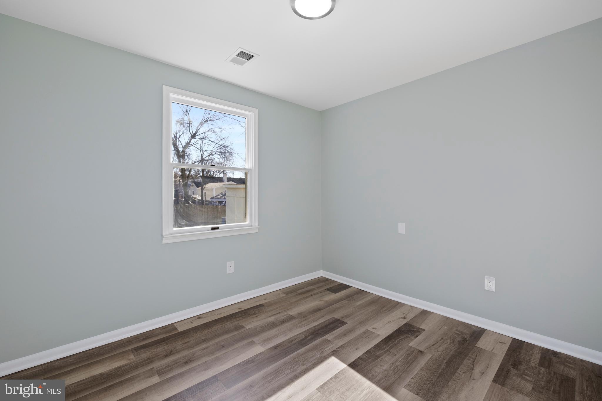 GLENMONT VILLAGE - Residential