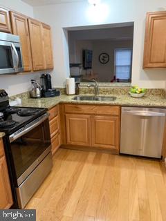 HAMPTON OAKS - Residential Lease