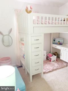 HAMPTON OAKS - Residential Lease